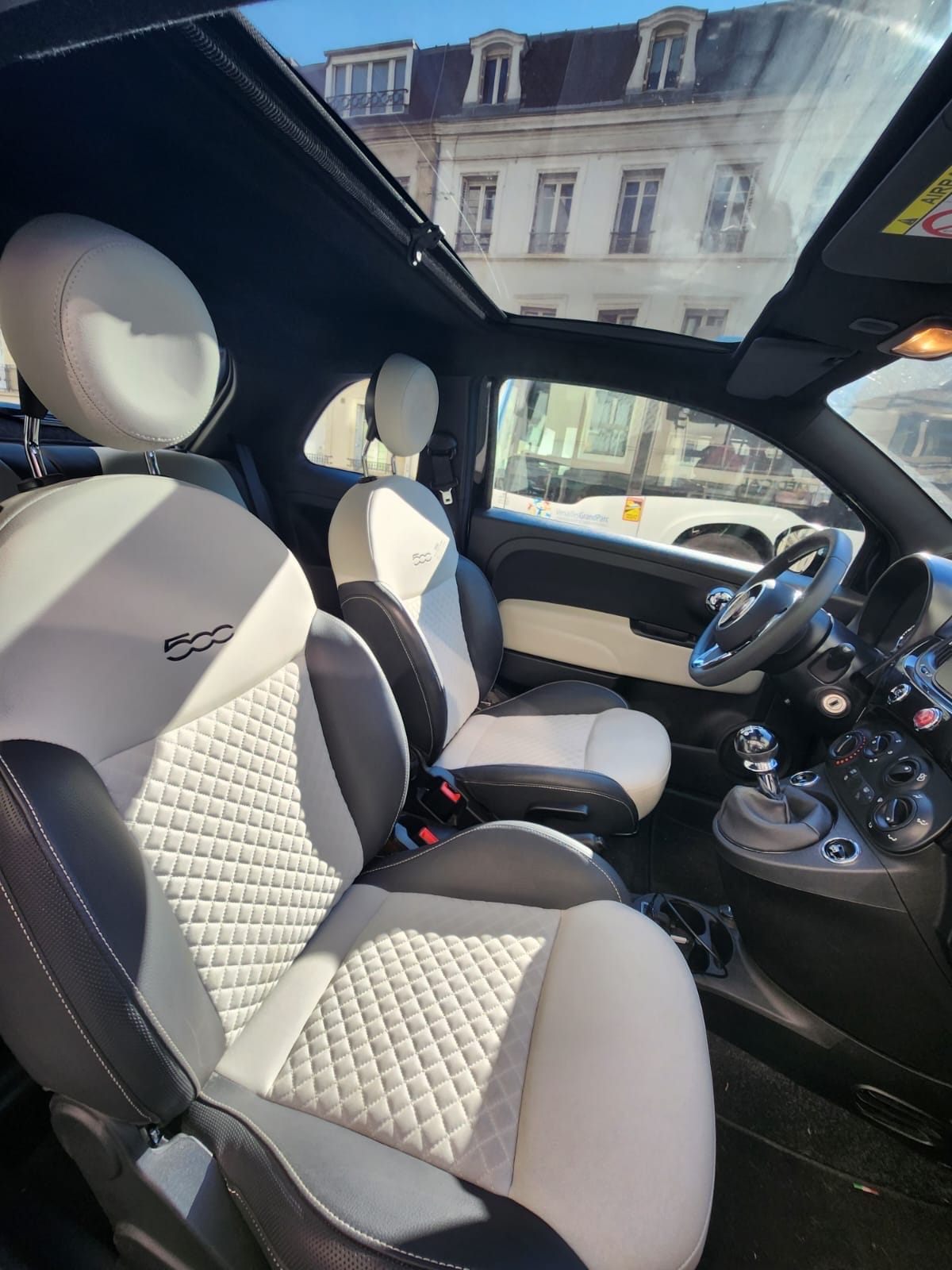 Fiat 500 Dolcevita hybride toit panoramique avec Android Auto