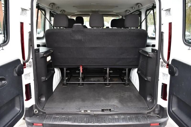 Renault Trafic Passenger avec Port USB
