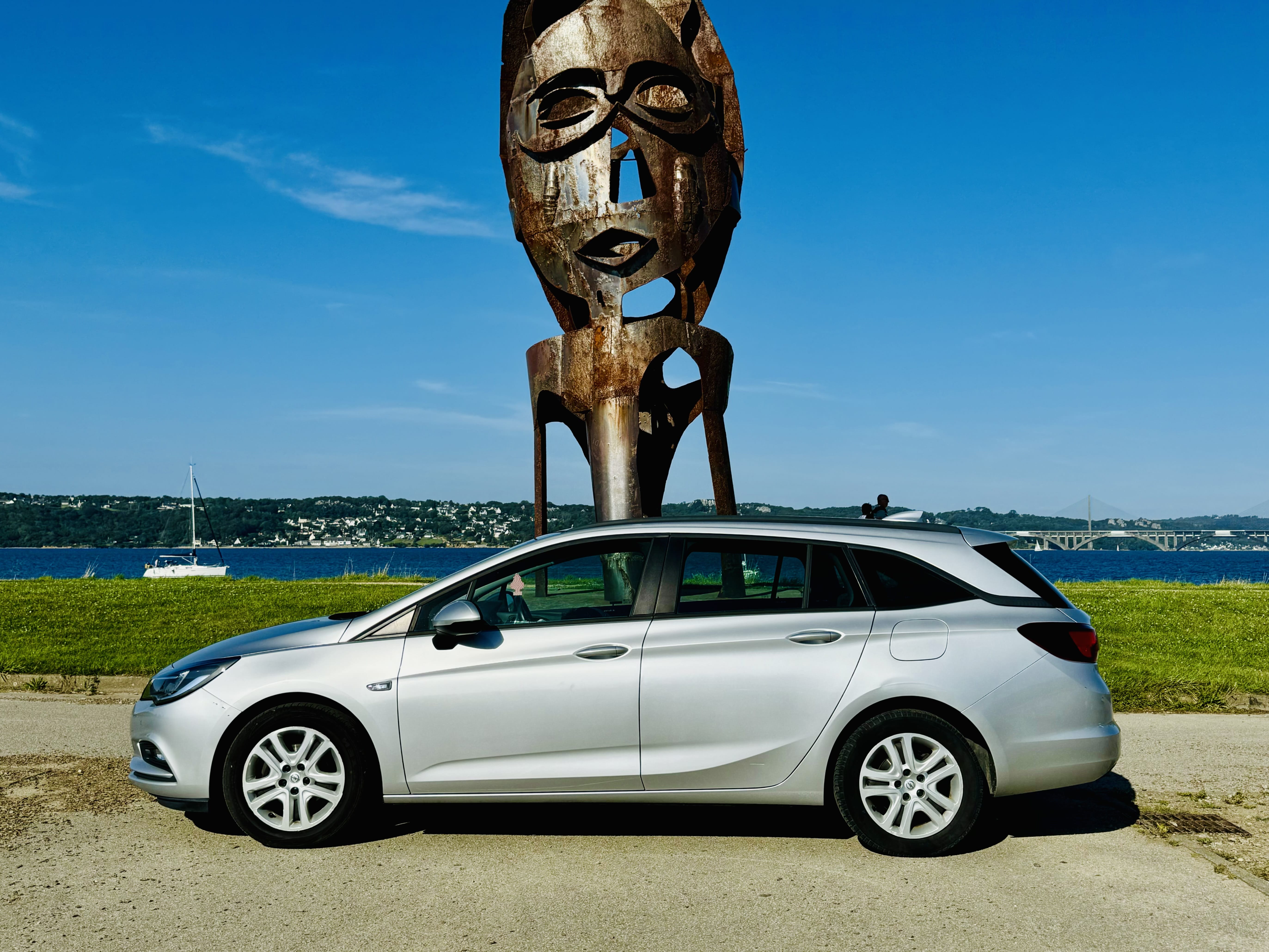 Opel Astra Break avec Climatisation