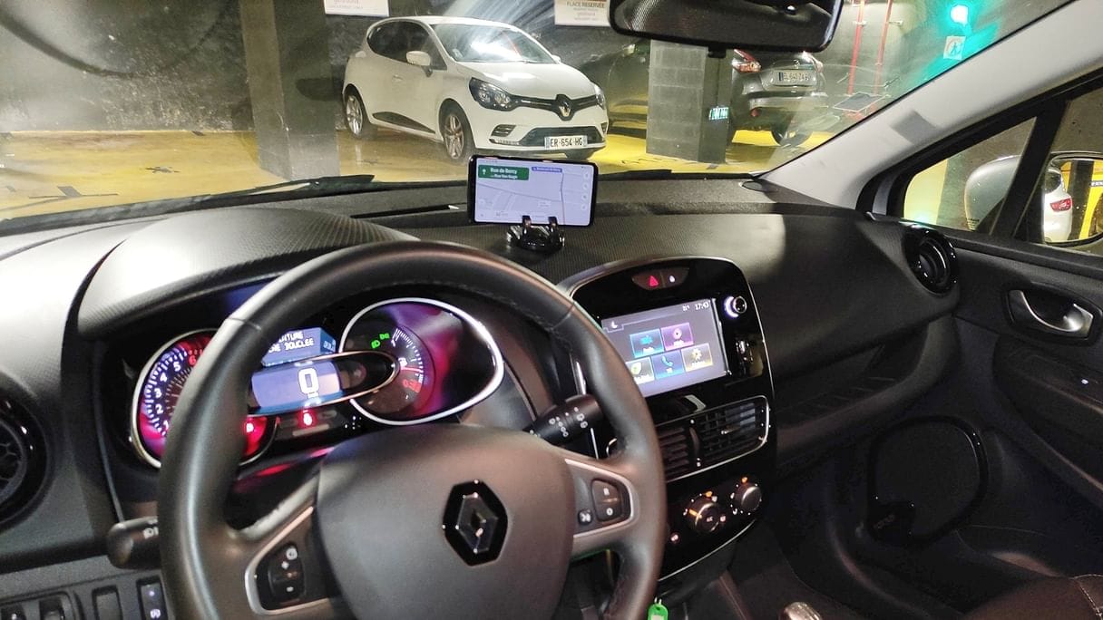 Renault Clio FJ974AG avec Régulateur de vitesse