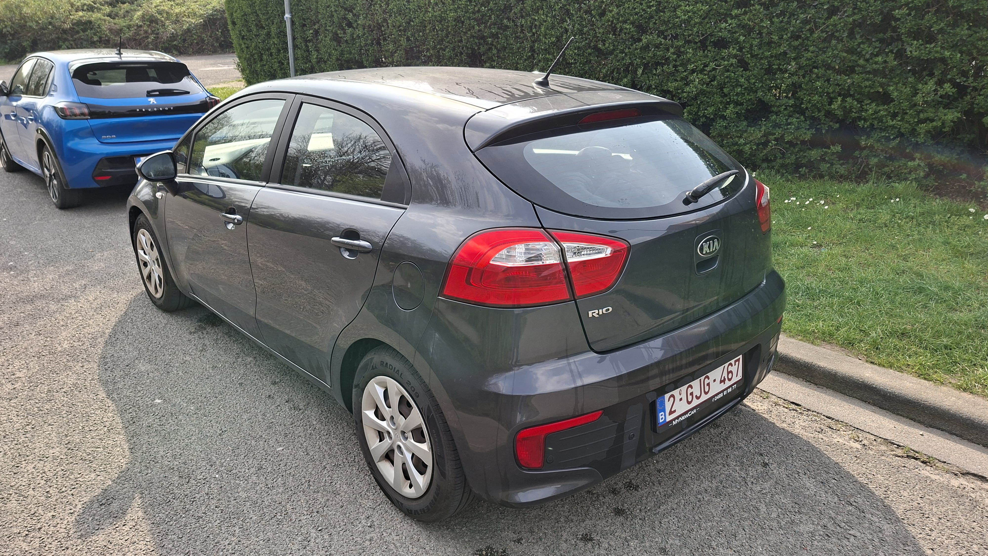 Kia Rio met Autostoel baby