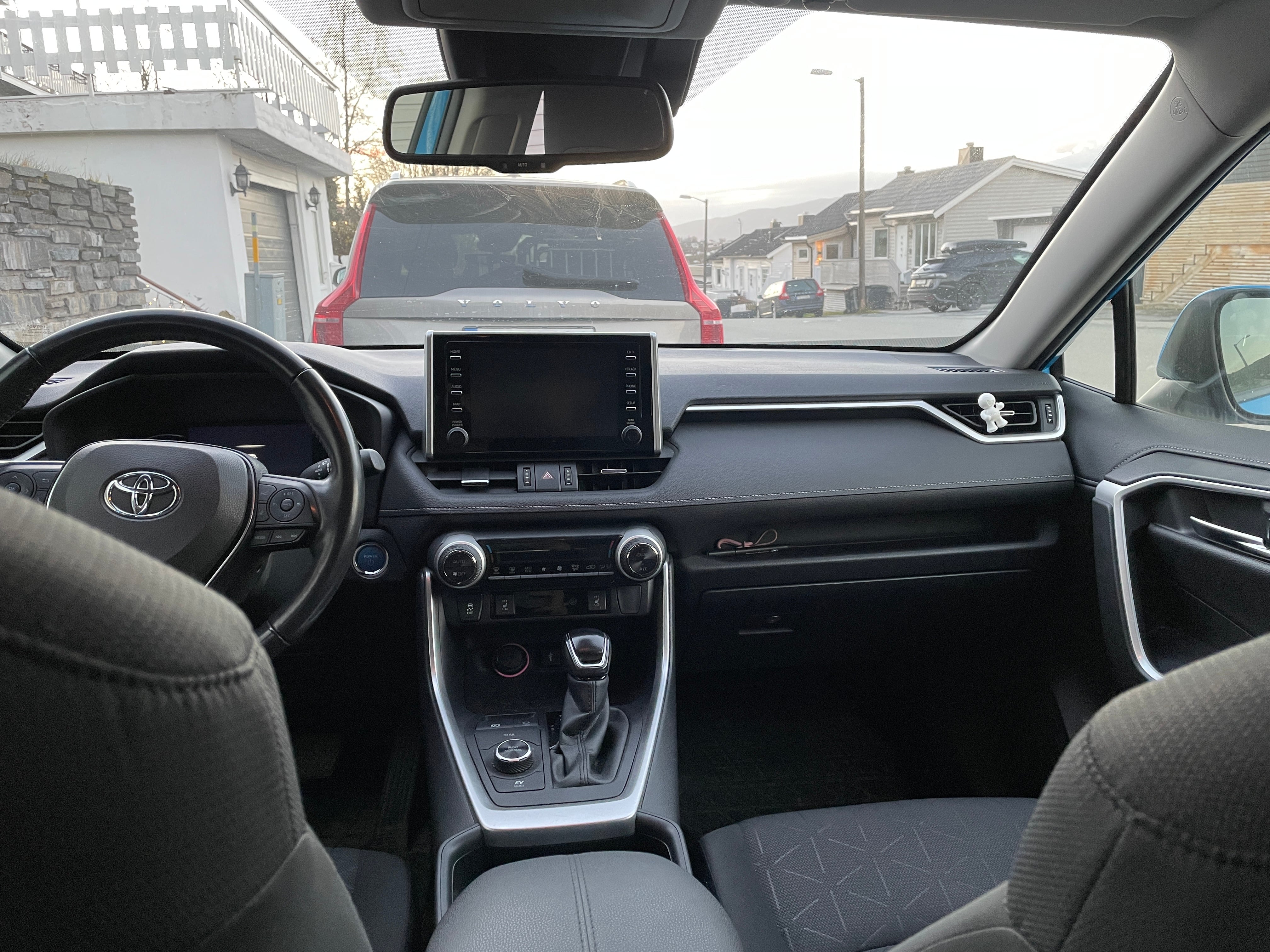 Toyota RAV 4 Hybrid med GPS