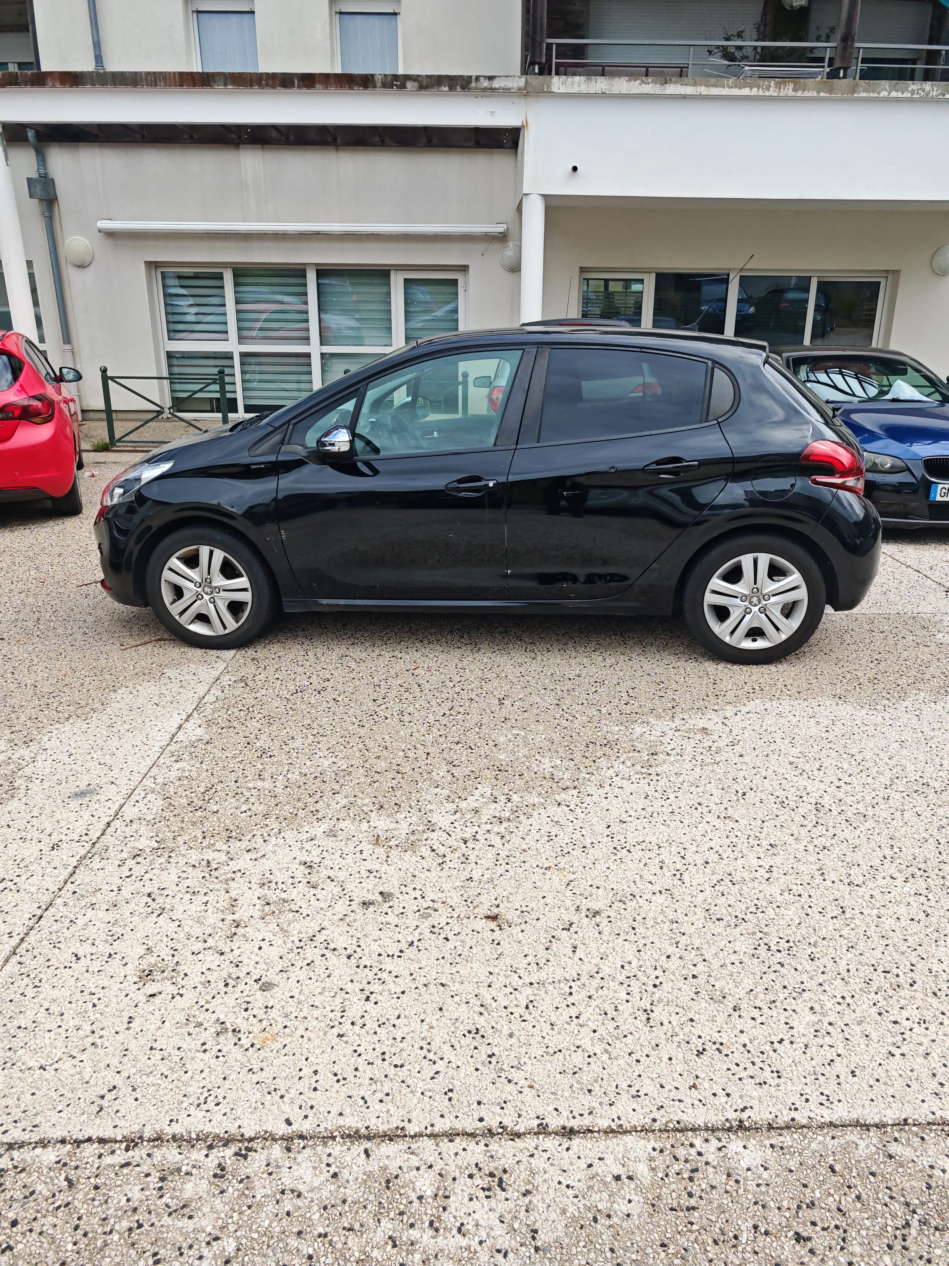 Peugeot 208 avec Climatisation