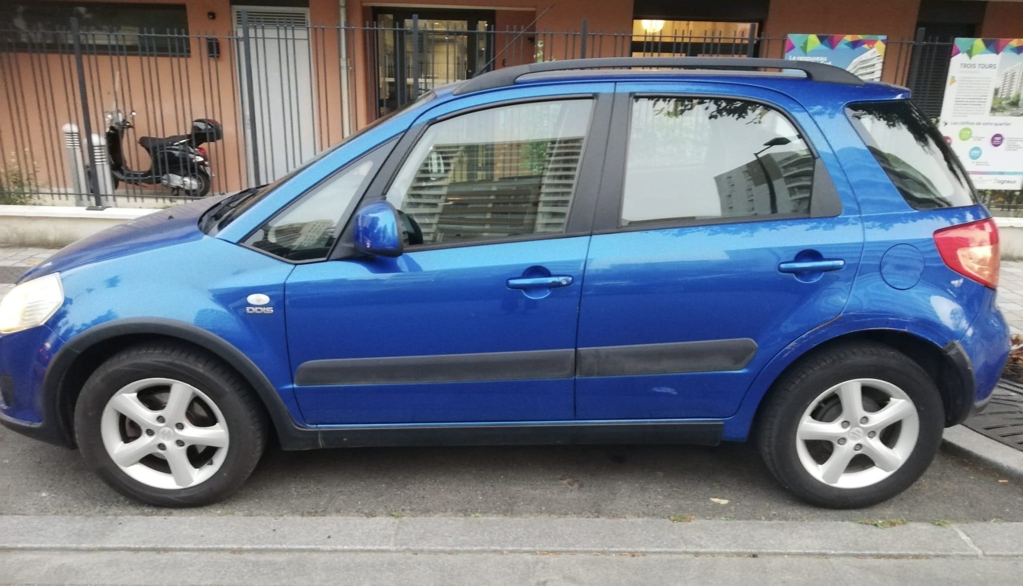 Suzuki SX4 avec Climatisation