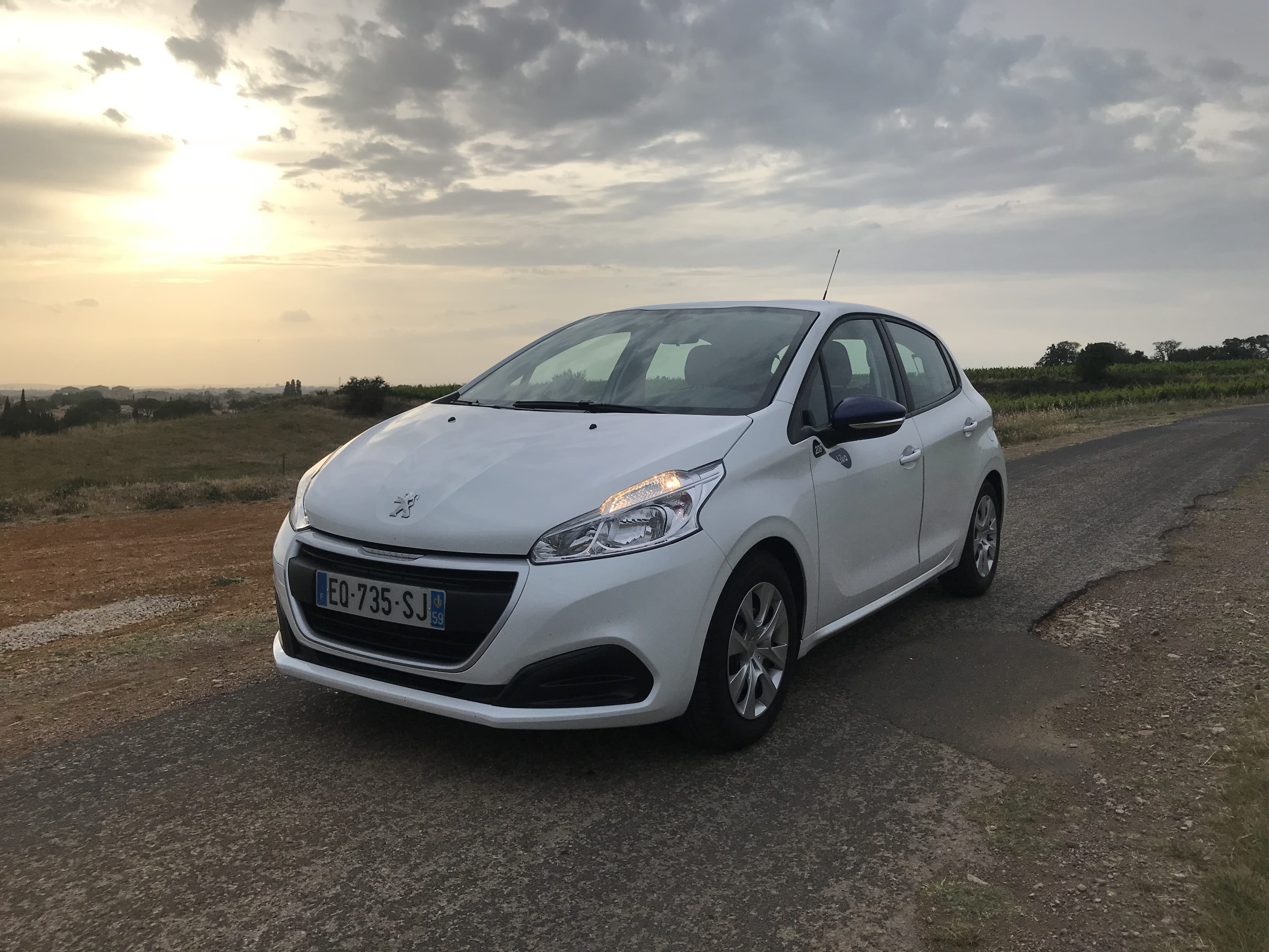 Peugeot 208, 2016, Essence 95