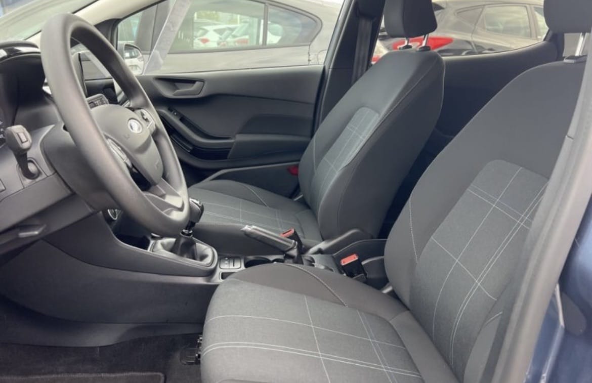 Ford Fiesta avec GPS