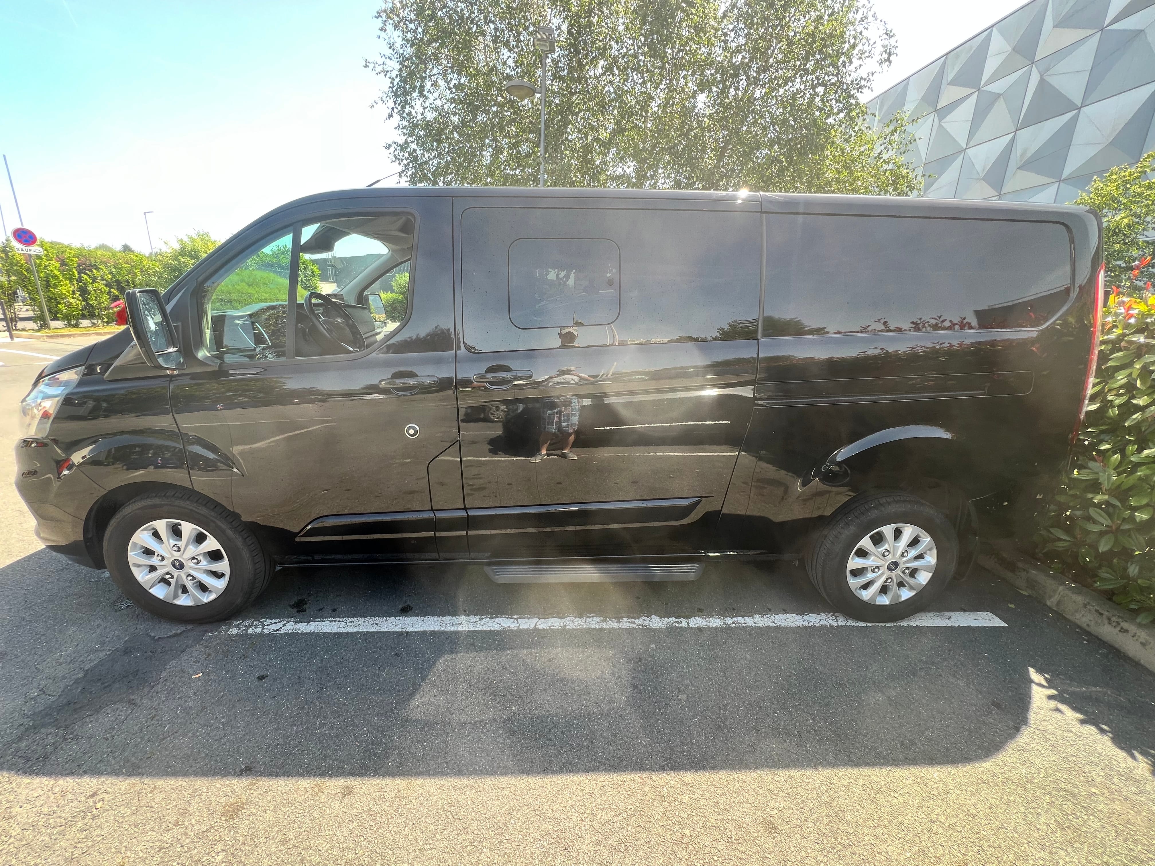 Ford Transit Custom Fourgon avec Climatisation