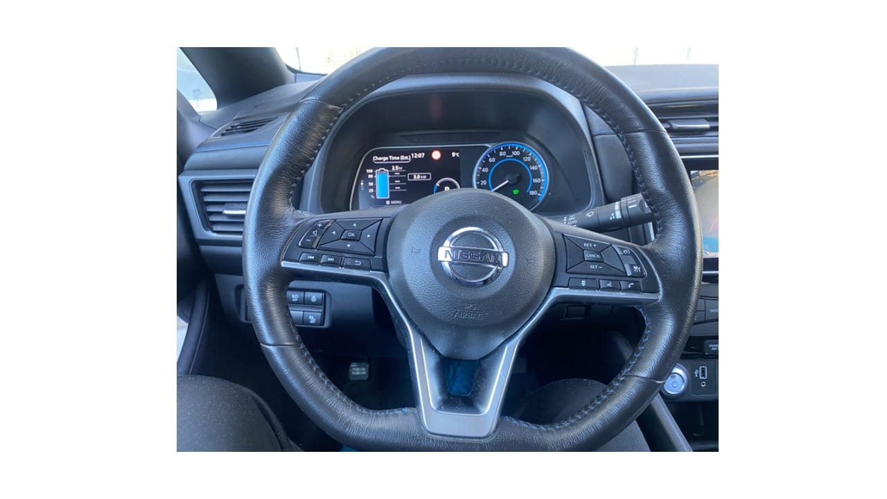 Nissan Leaf SV 40 kwH med Cruisekontroll