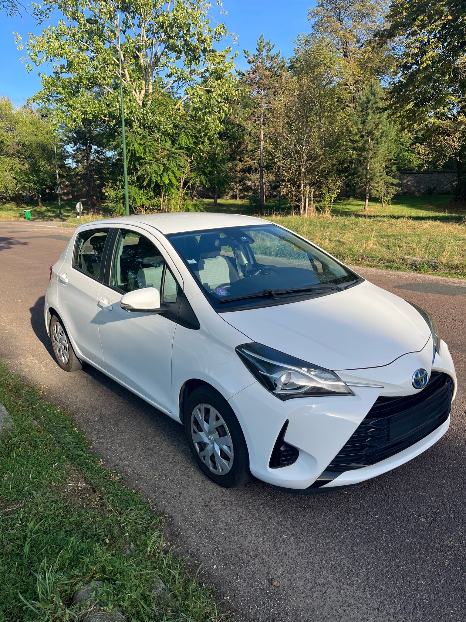 Toyota Yaris Hybride avec GPS