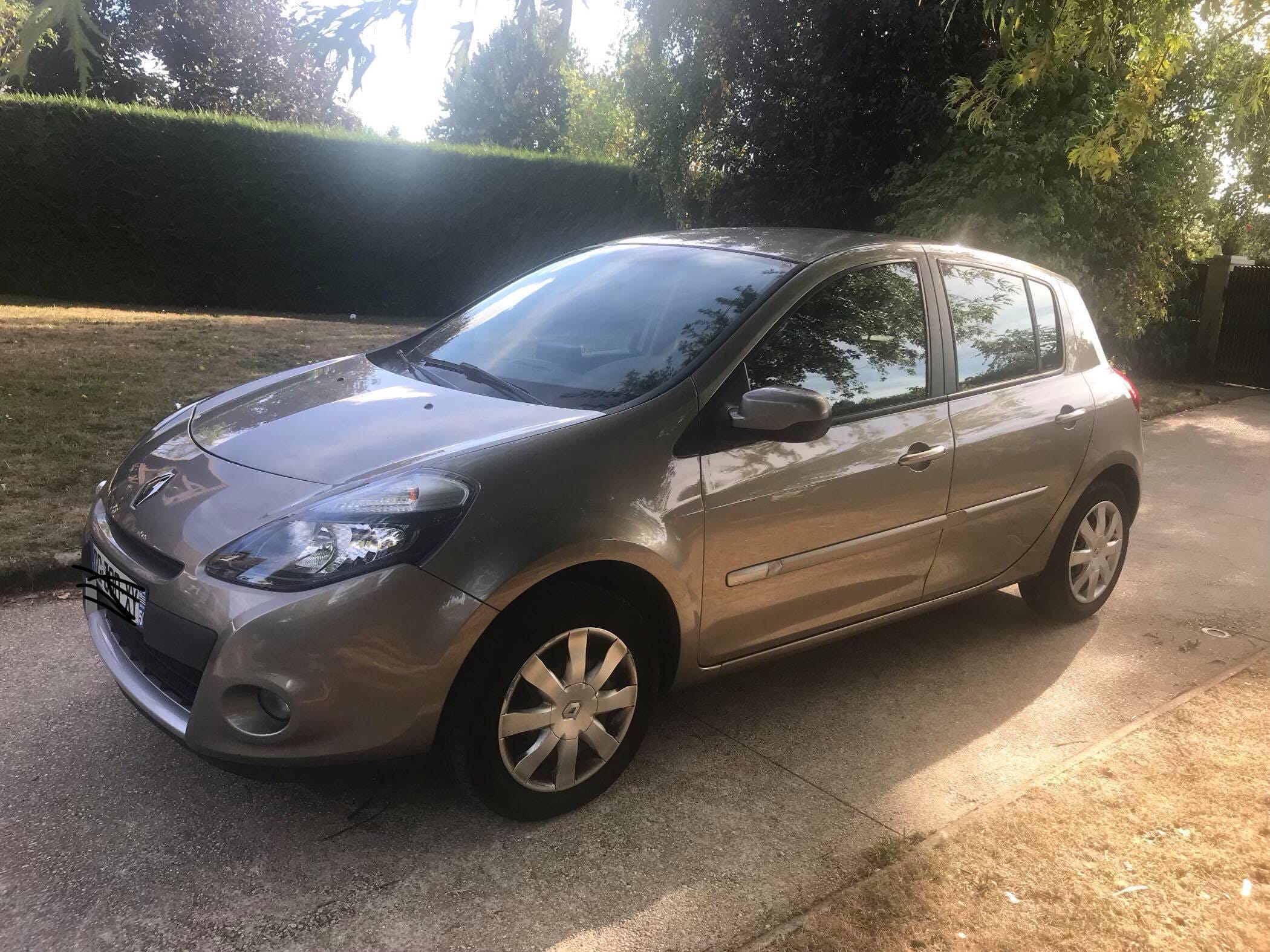 Renault Clio avec Climatisation