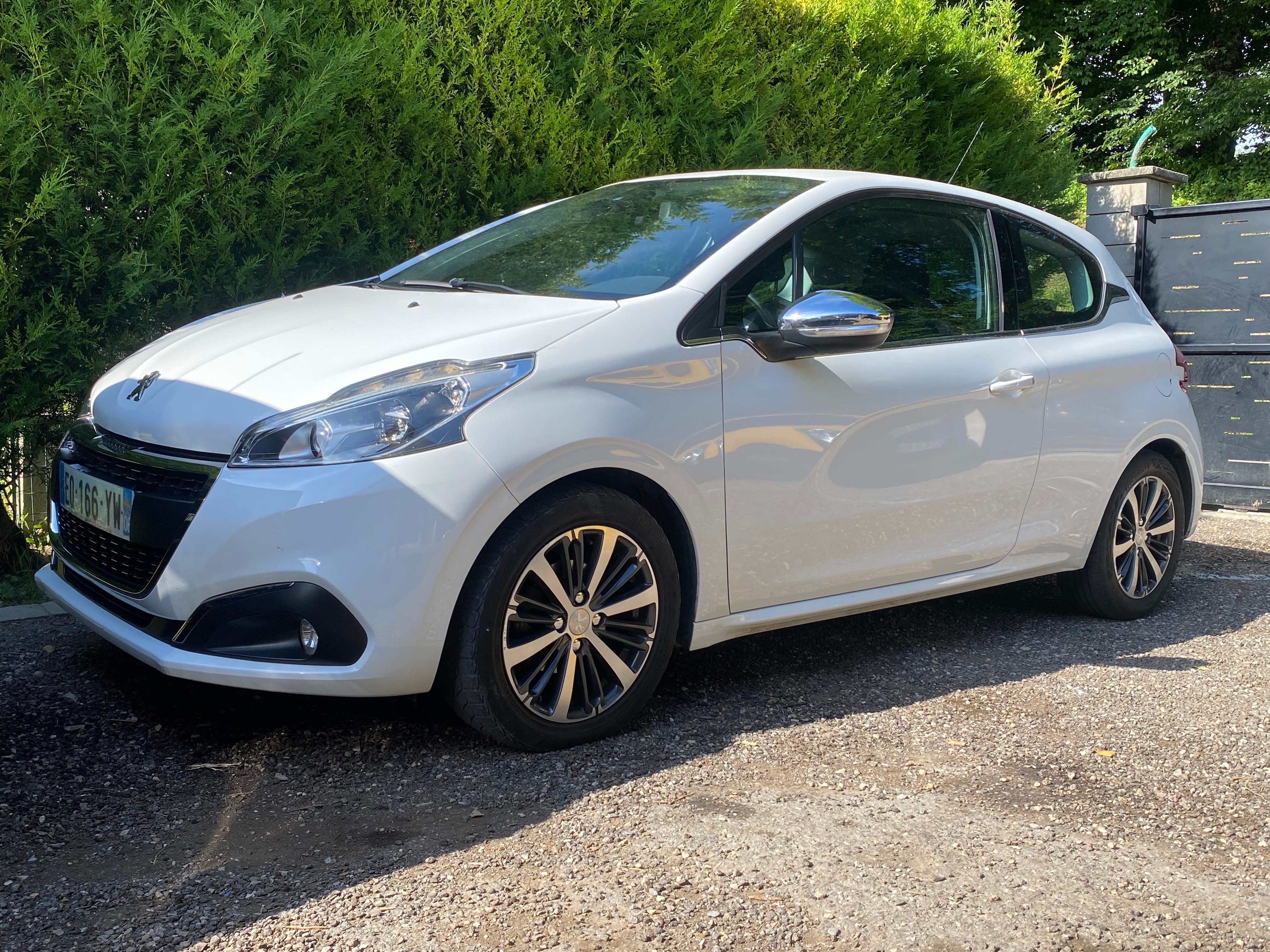 Peugeot 208 avec Climatisation