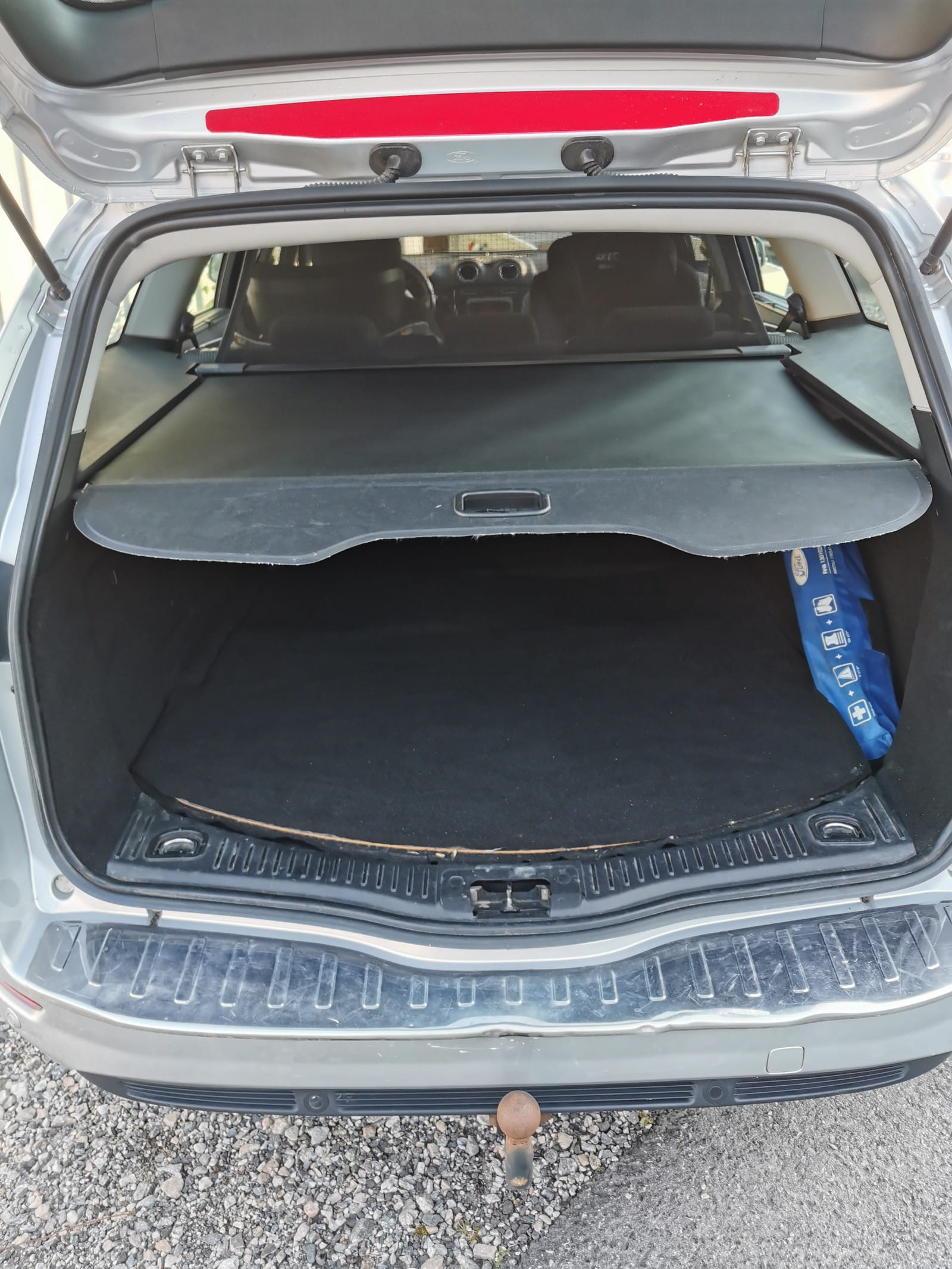 Ford Mondeo SW with Bluetooth audio