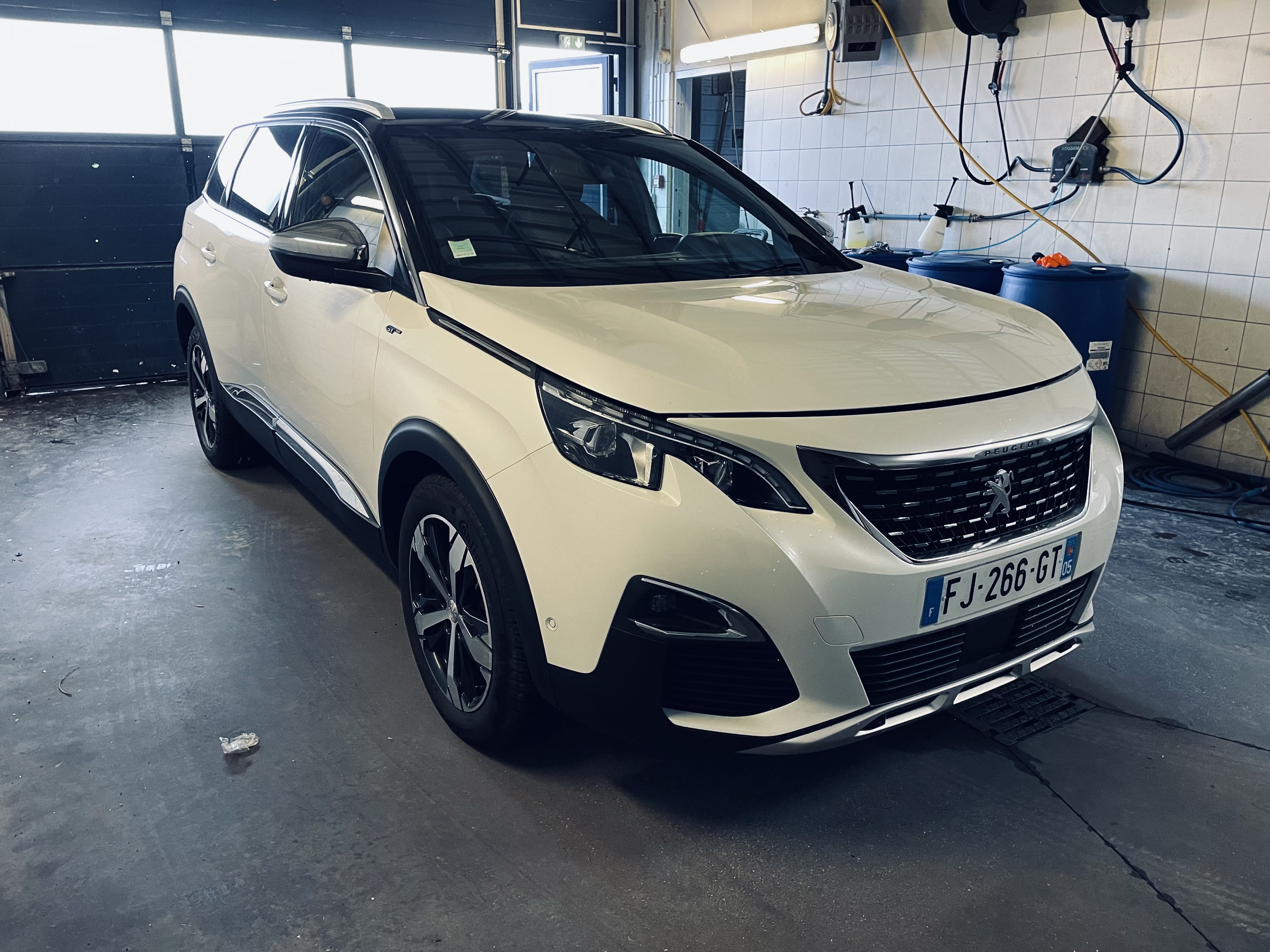 Peugeot 5008 avec Climatisation