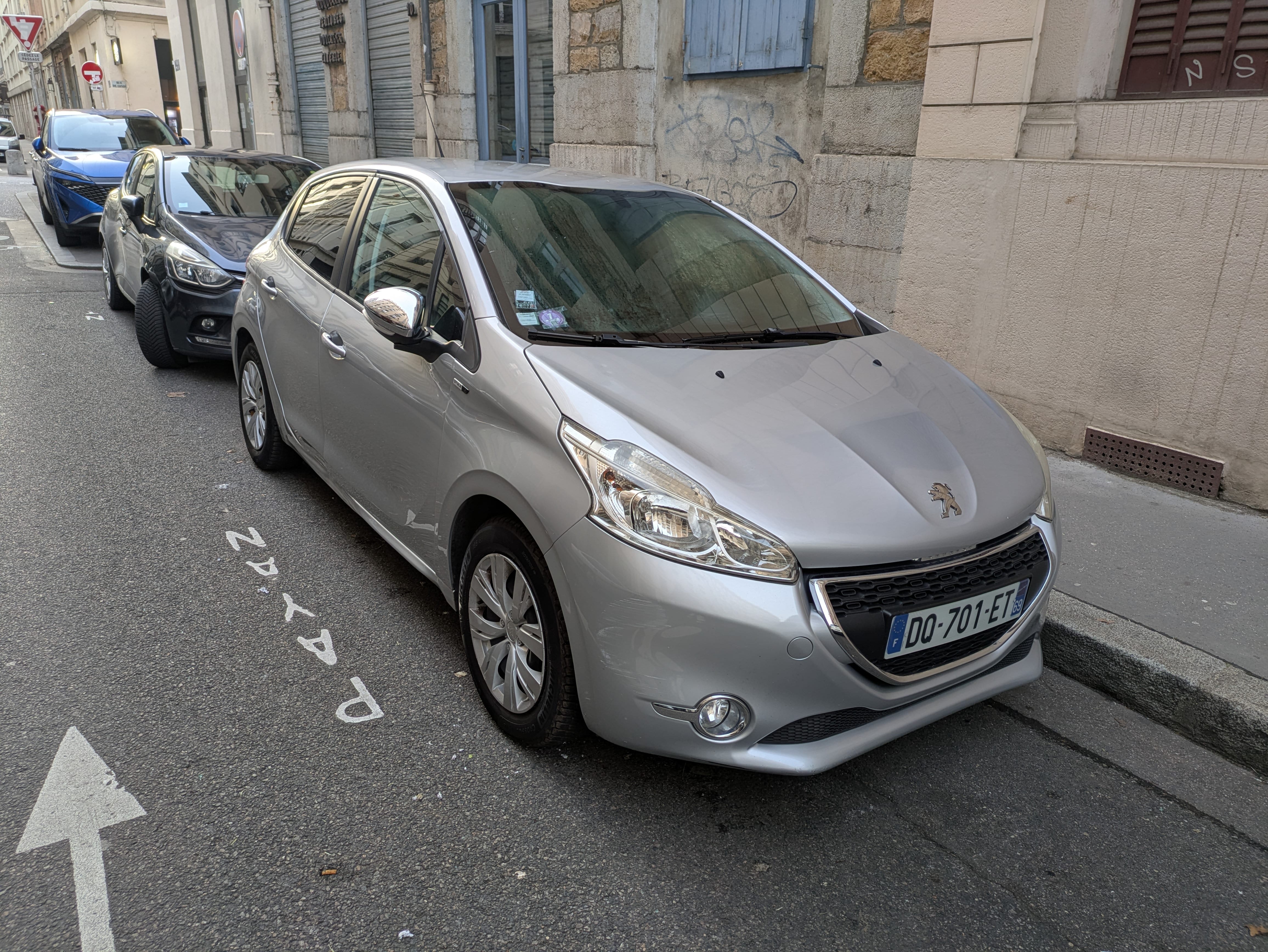 Peugeot 208 1.2 VTI 82 CH avec Climatisation