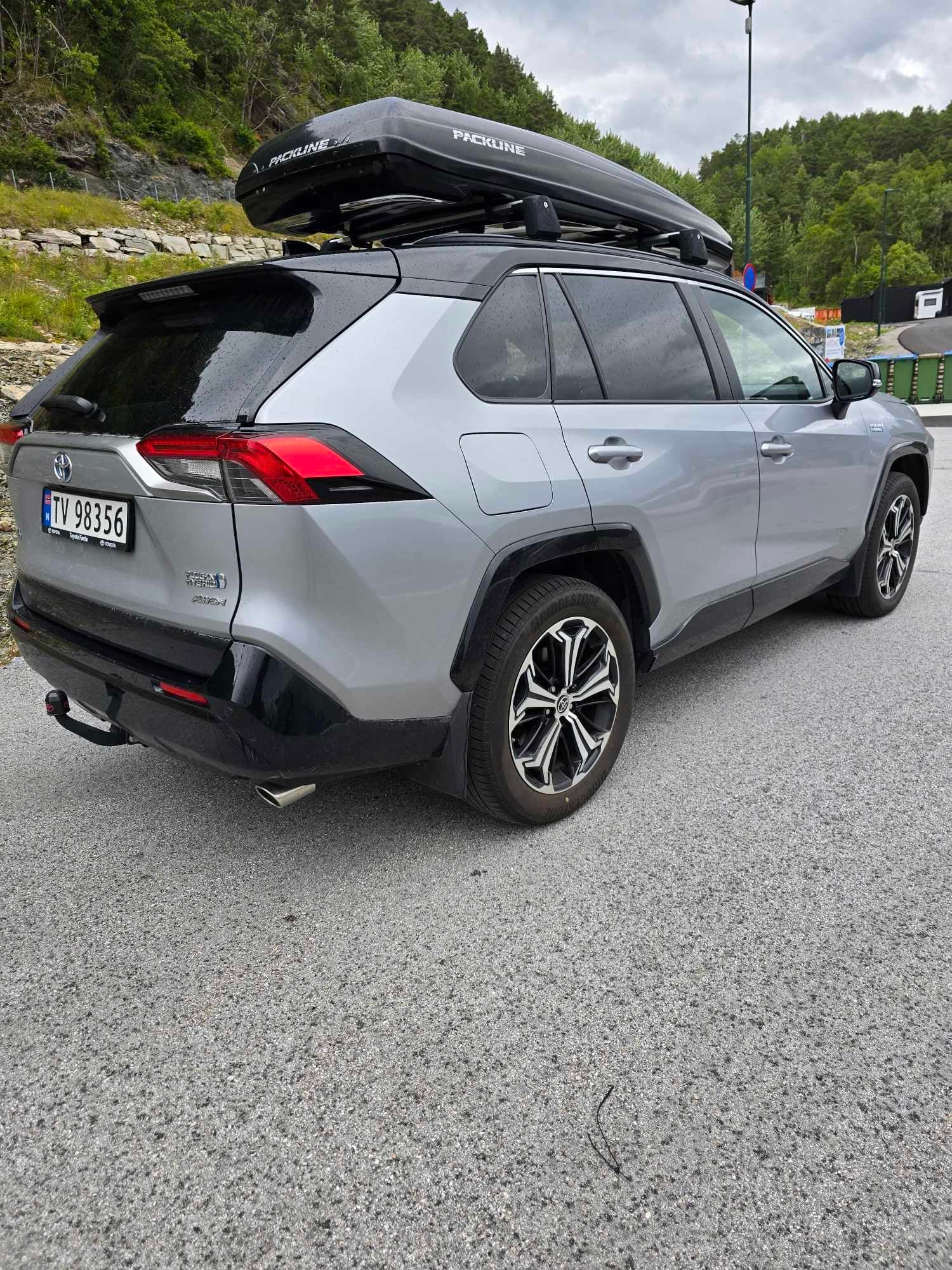 Toyota RAV 4 Hybrid med Aircondition
