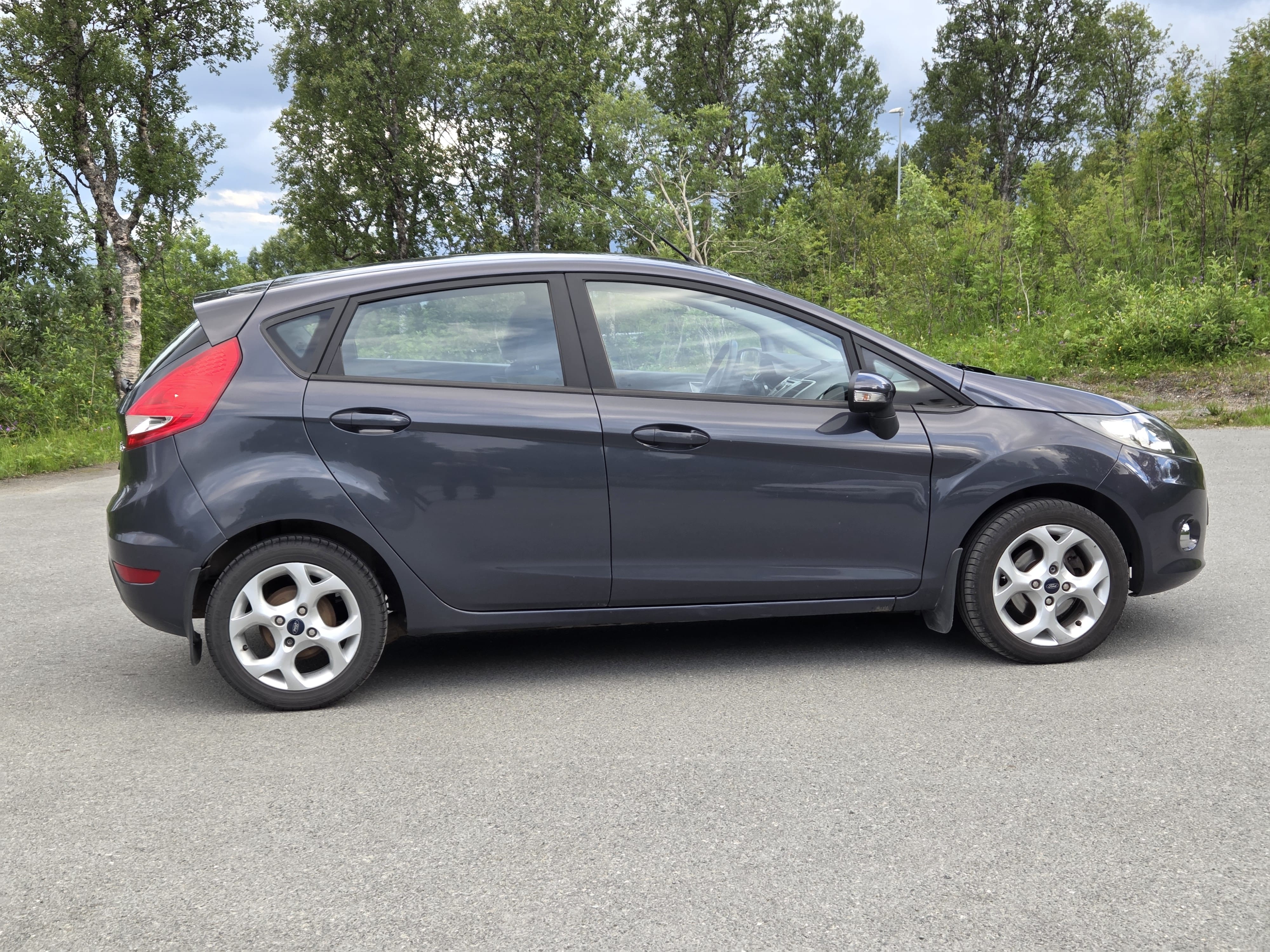 Ford Fiesta - 2013. Manuell, Bensin with Air conditioning