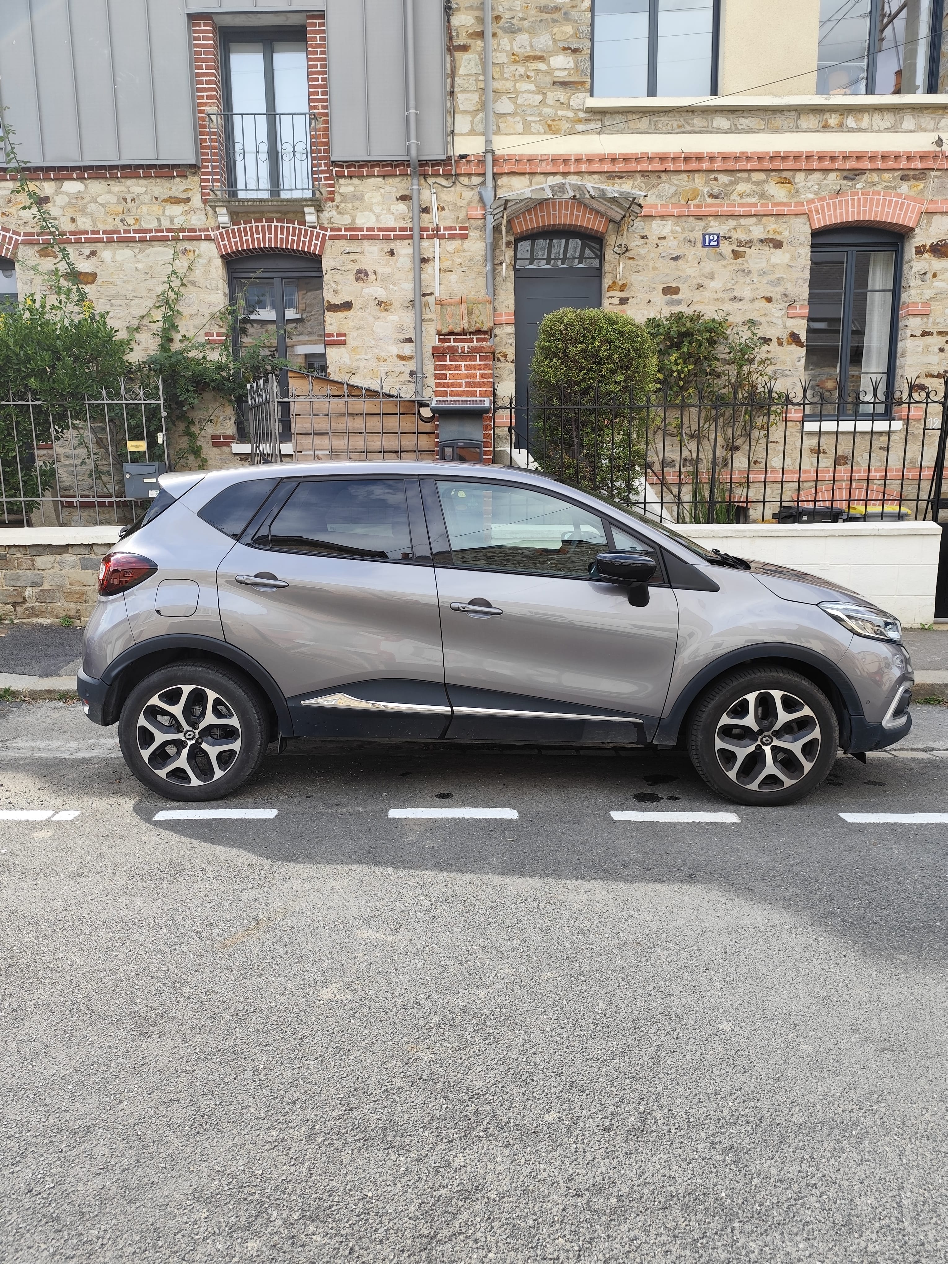 Renault Captur with Air conditioning