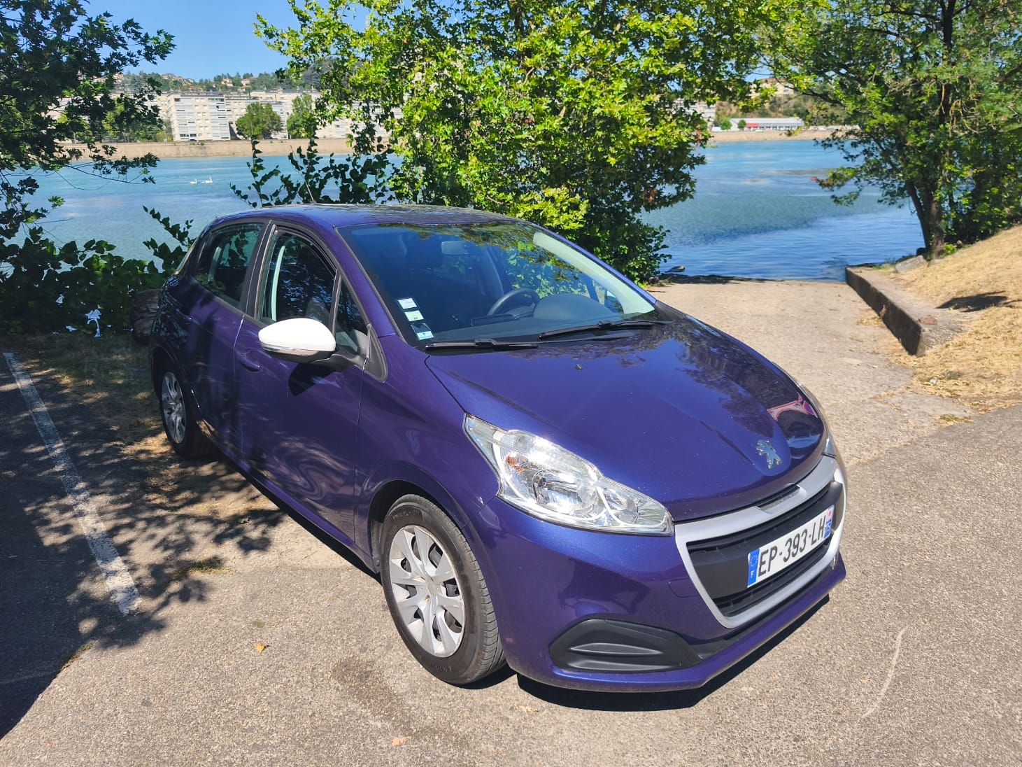 Peugeot 208 avec Port USB
