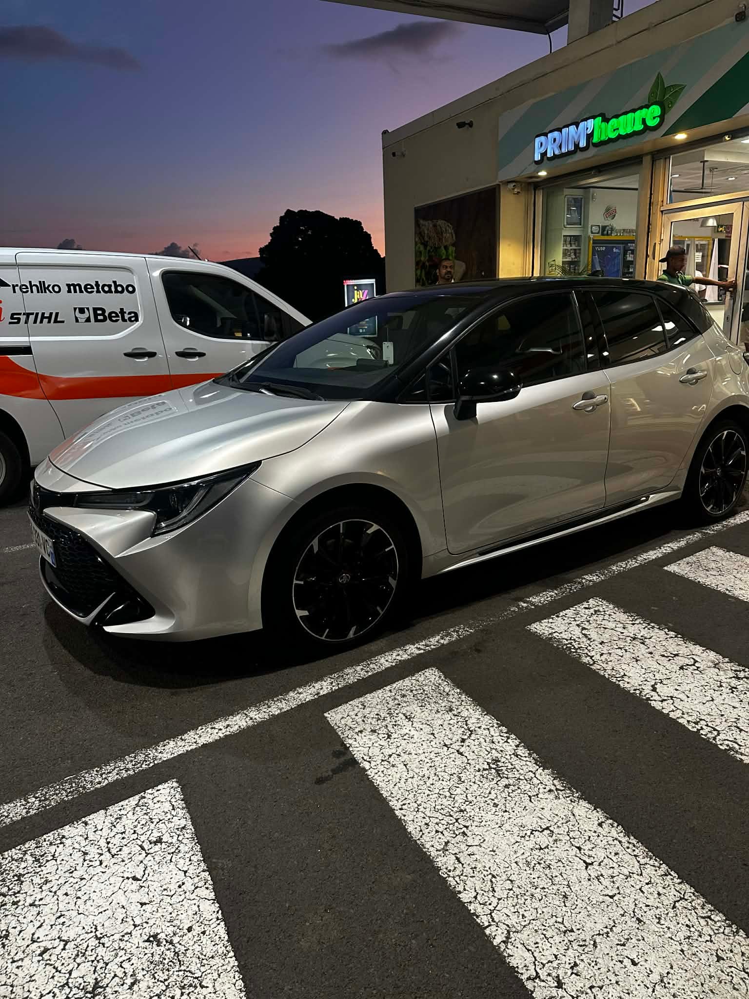 Toyota Corolla Touring Sports GR SPORT Hybride avec Apple CarPlay