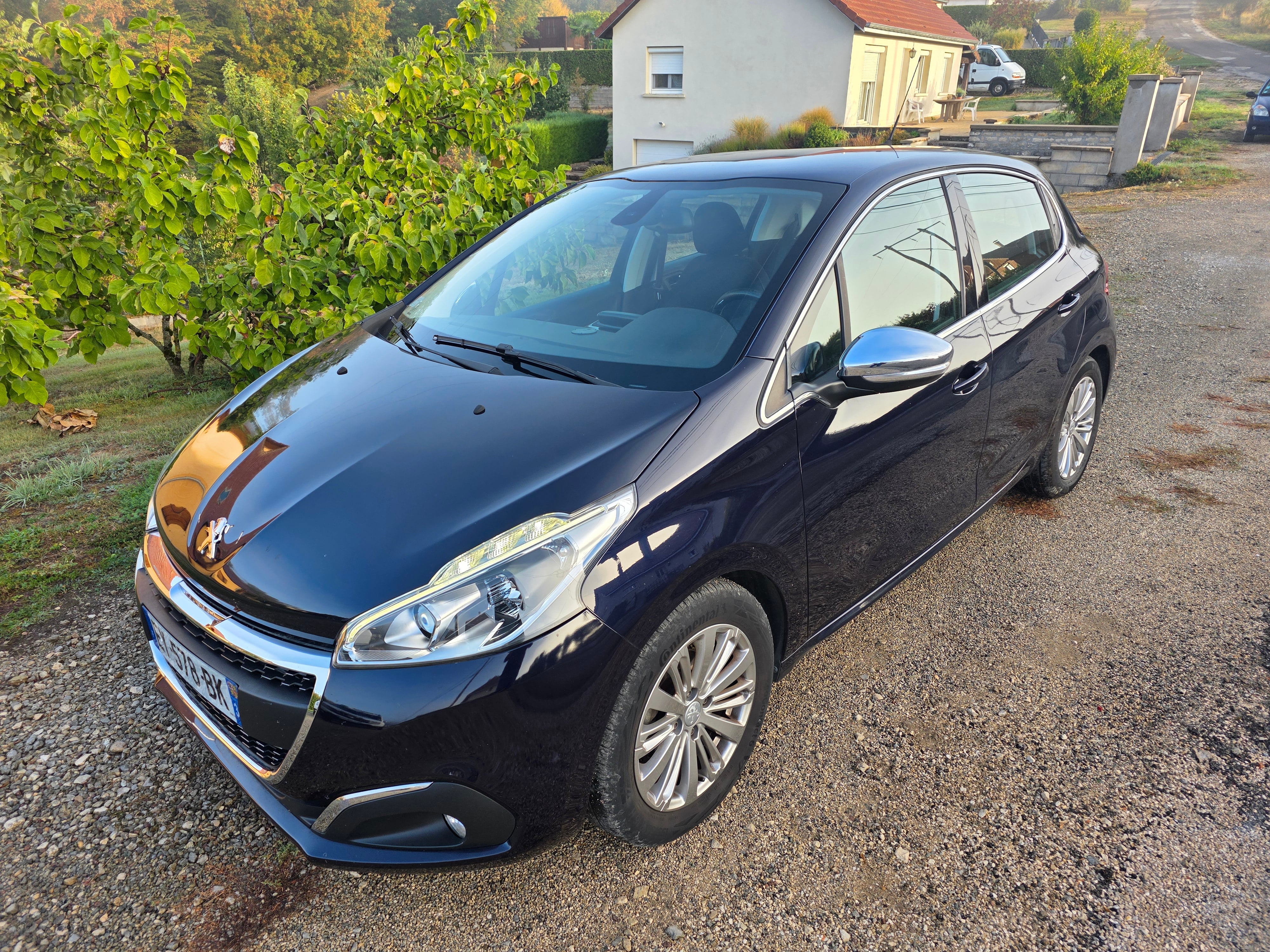 Peugeot 208 1.2 82cv, 2018, Essence 95