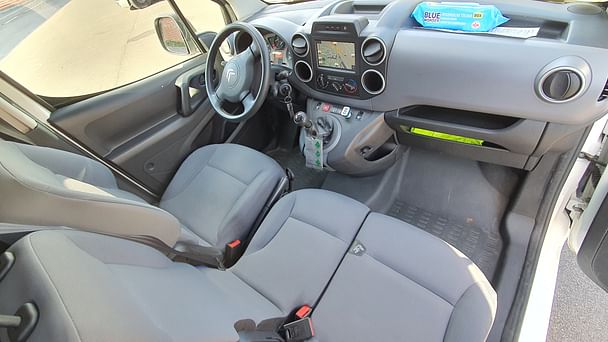 Citroen Berlingo 1.6 Hdi 75ch DZ988RS avec GPS