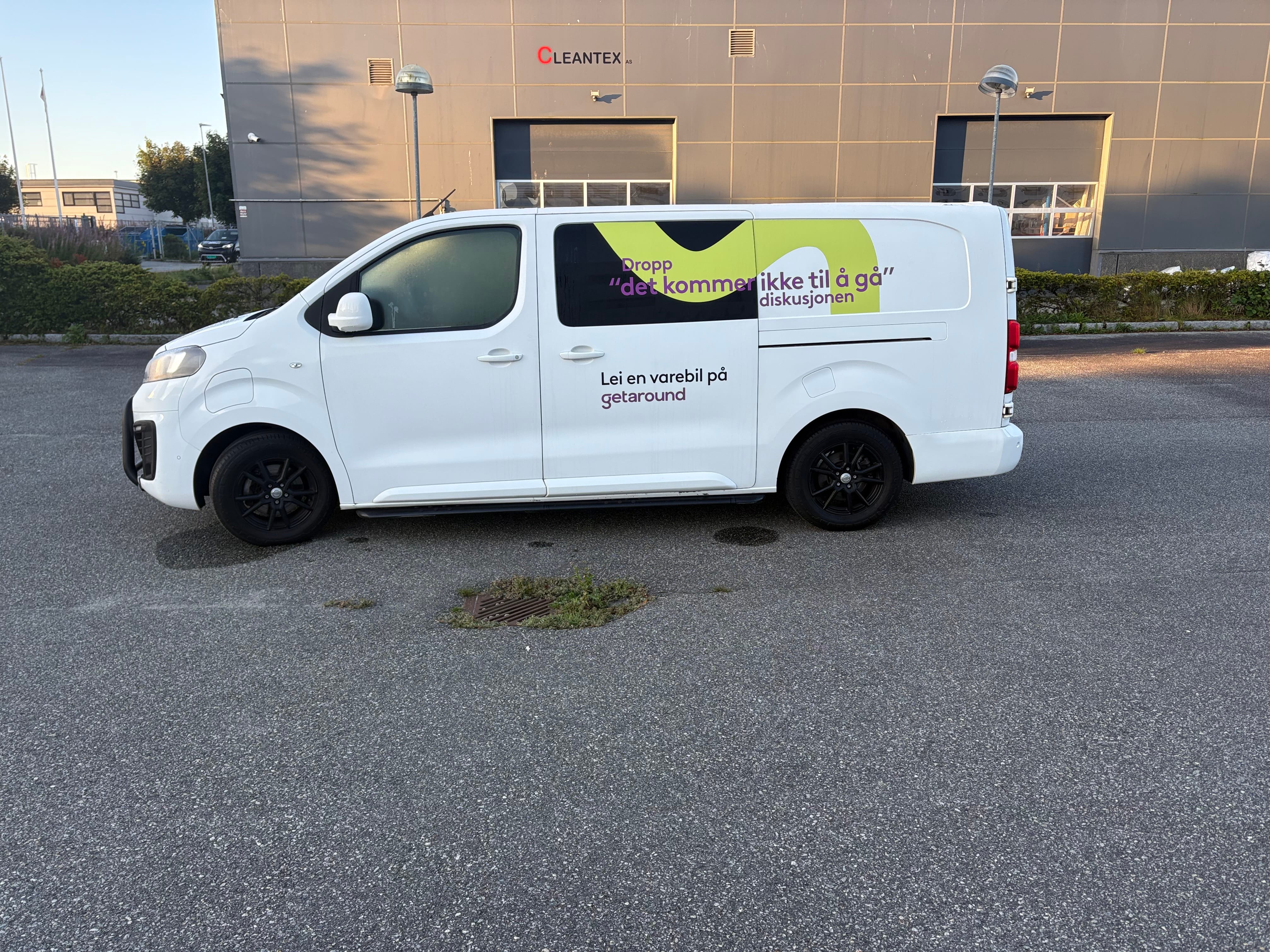 Opel Vivaro med Aircondition