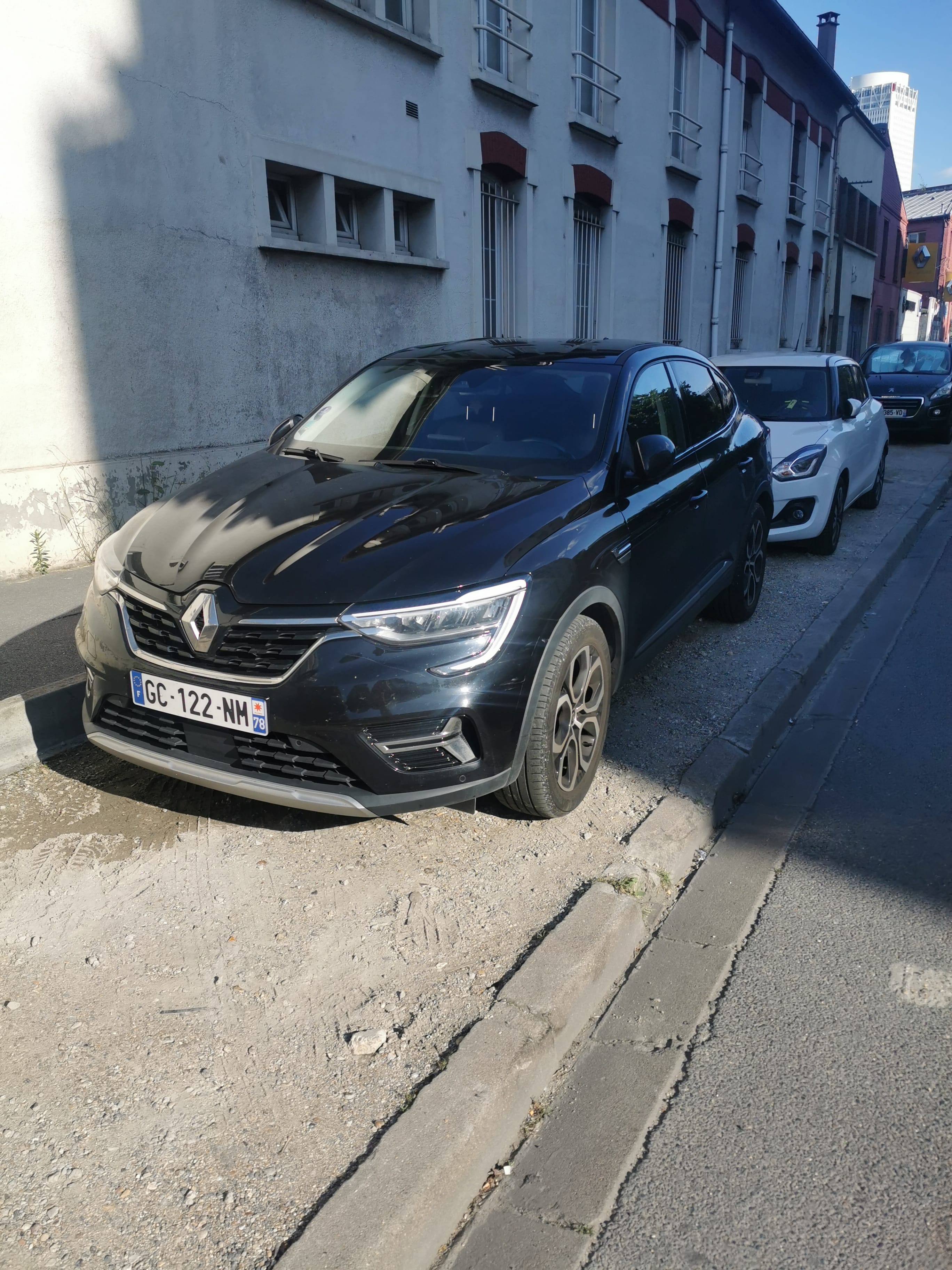 Renault Arkana E-Tech, 2021, Essence 98 / Électrique (hybride), automatique