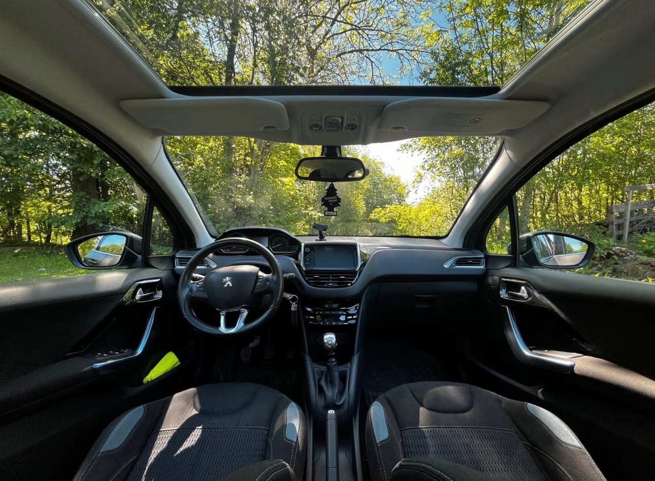 Peugeot 208 med GPS