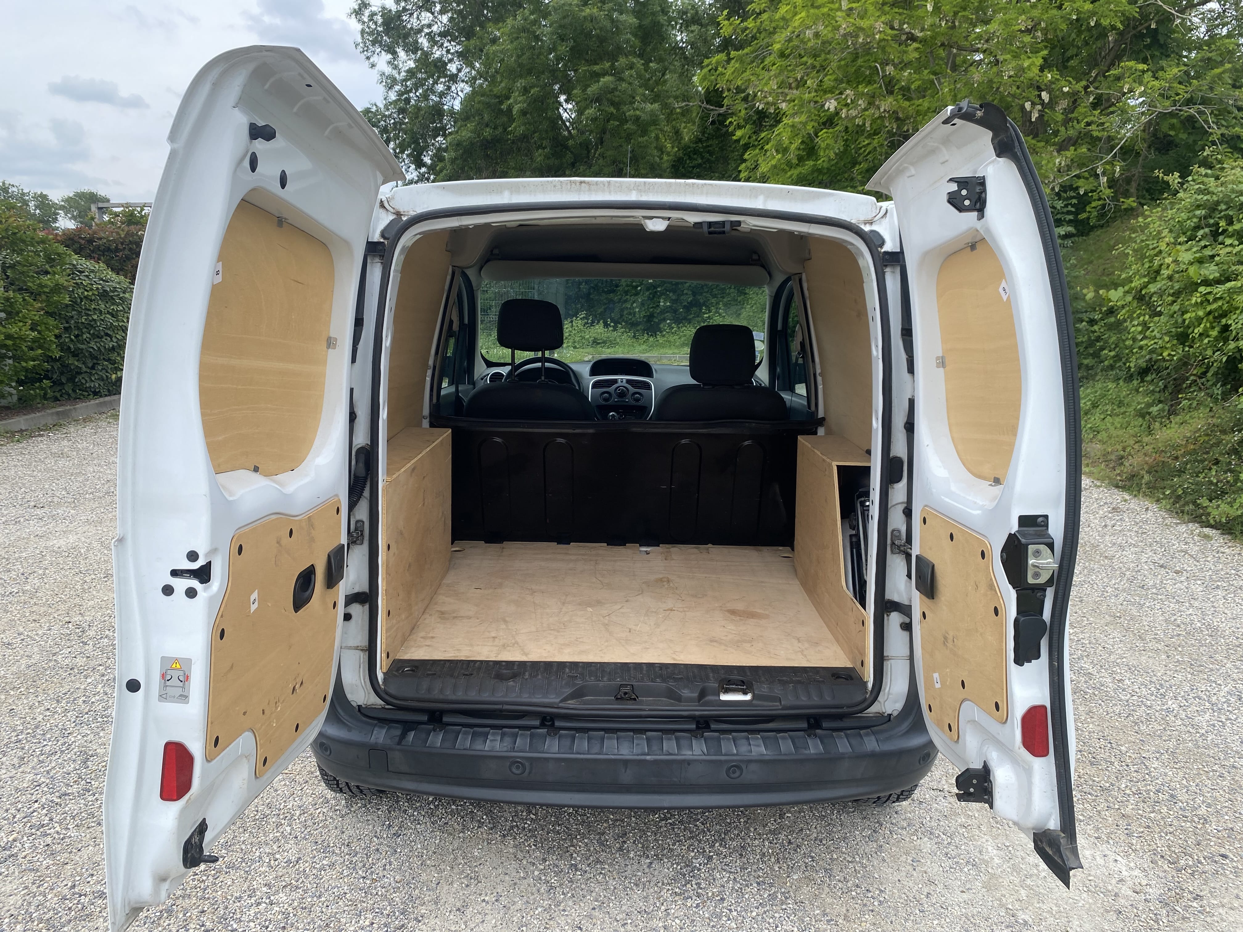 Renault Kangoo Express with Bluetooth audio