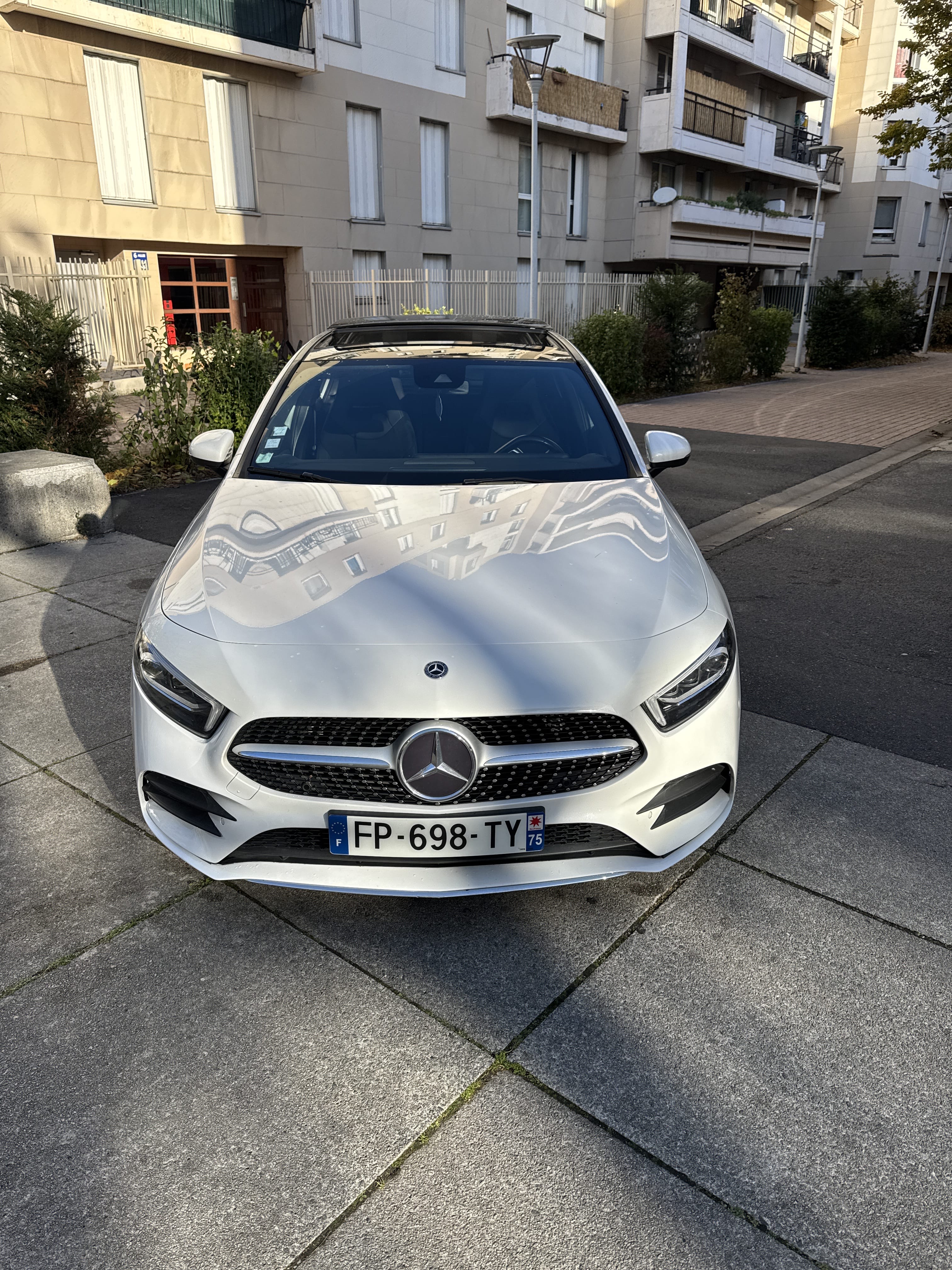 Mercedes-Benz Classe A 180 avec Apple CarPlay