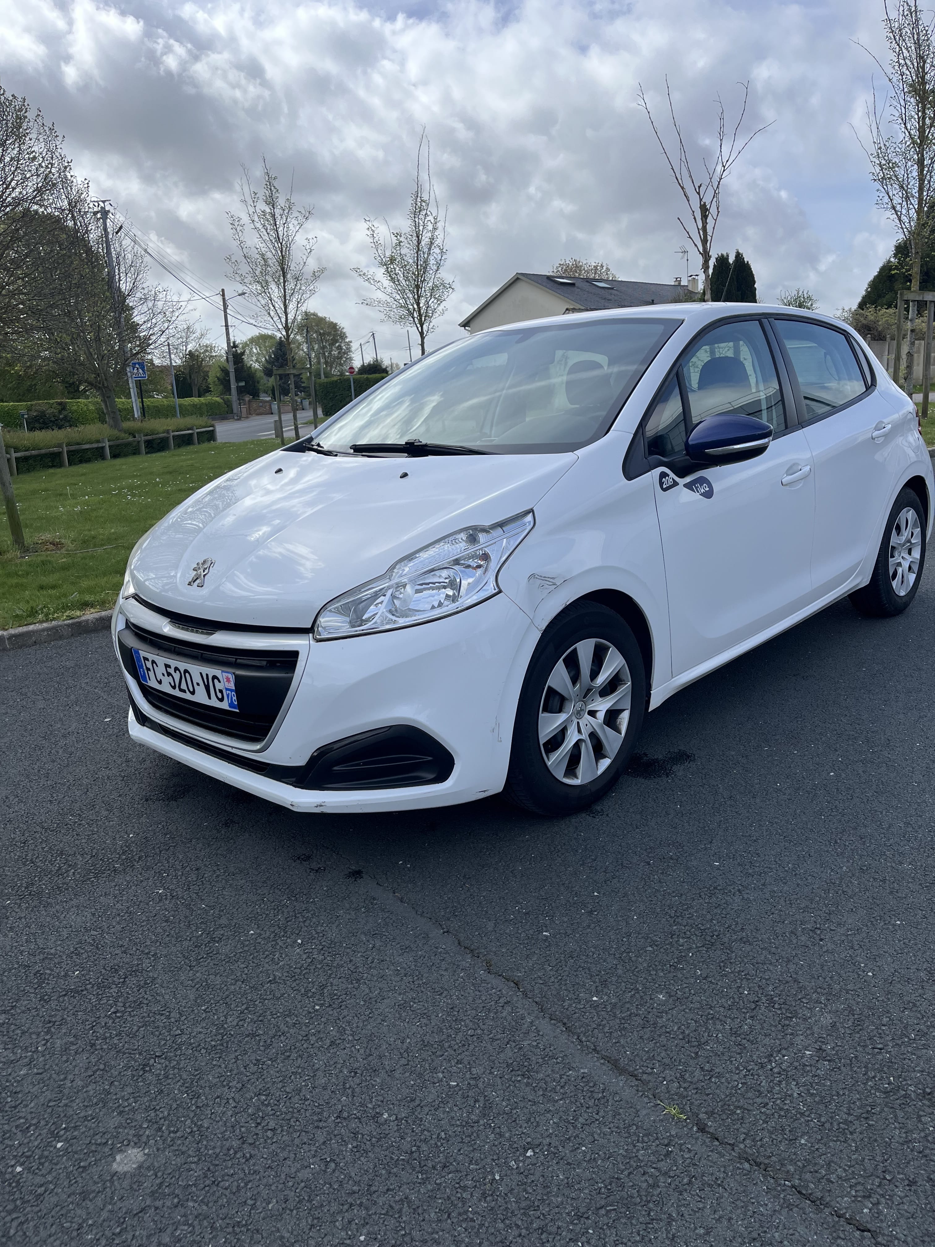 Peugeot 208 avec Climatisation