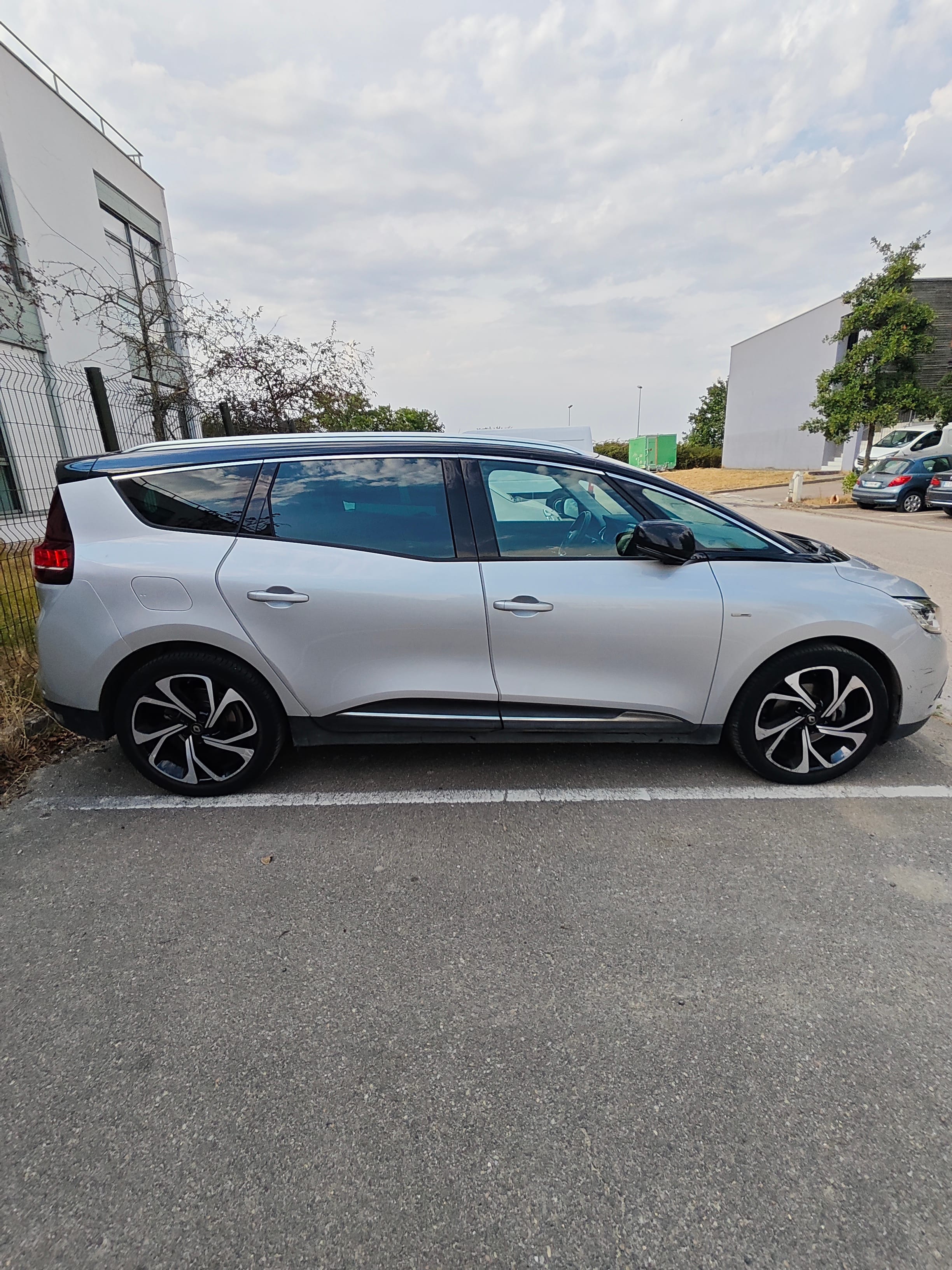 Renault Grand Scenic avec Audio Bluetooth