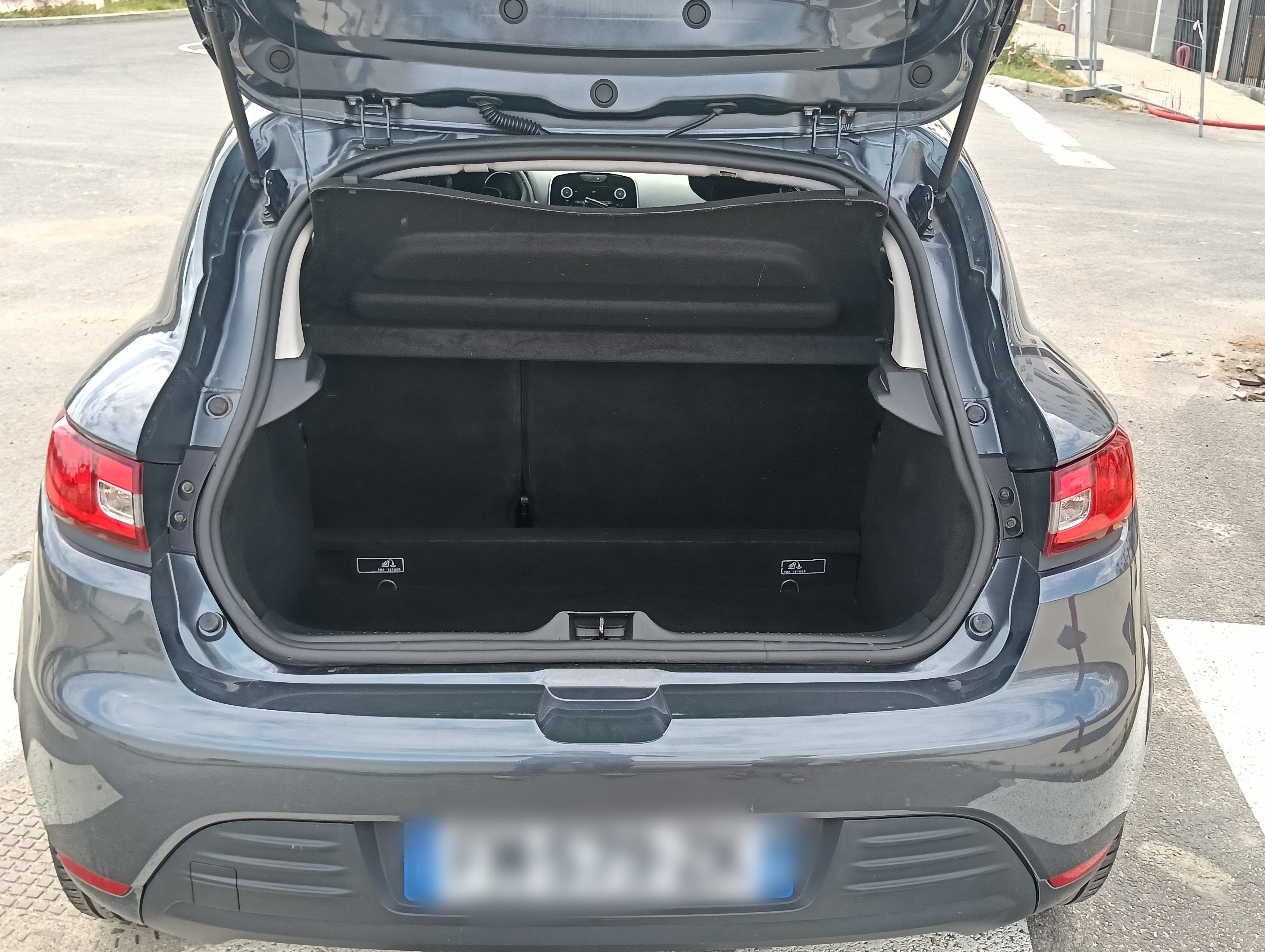 Renault Clio avec Autoradio