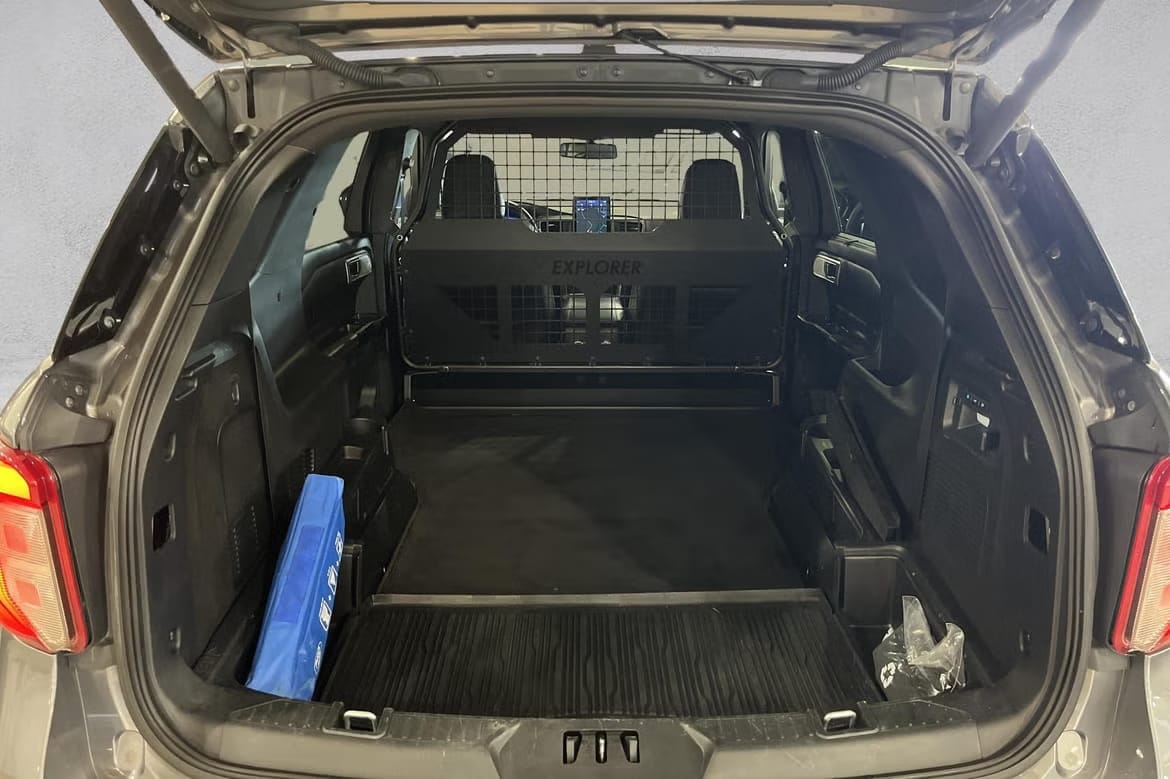 Ford Explorer Hybrid PHEV varebil with Four-wheel drive