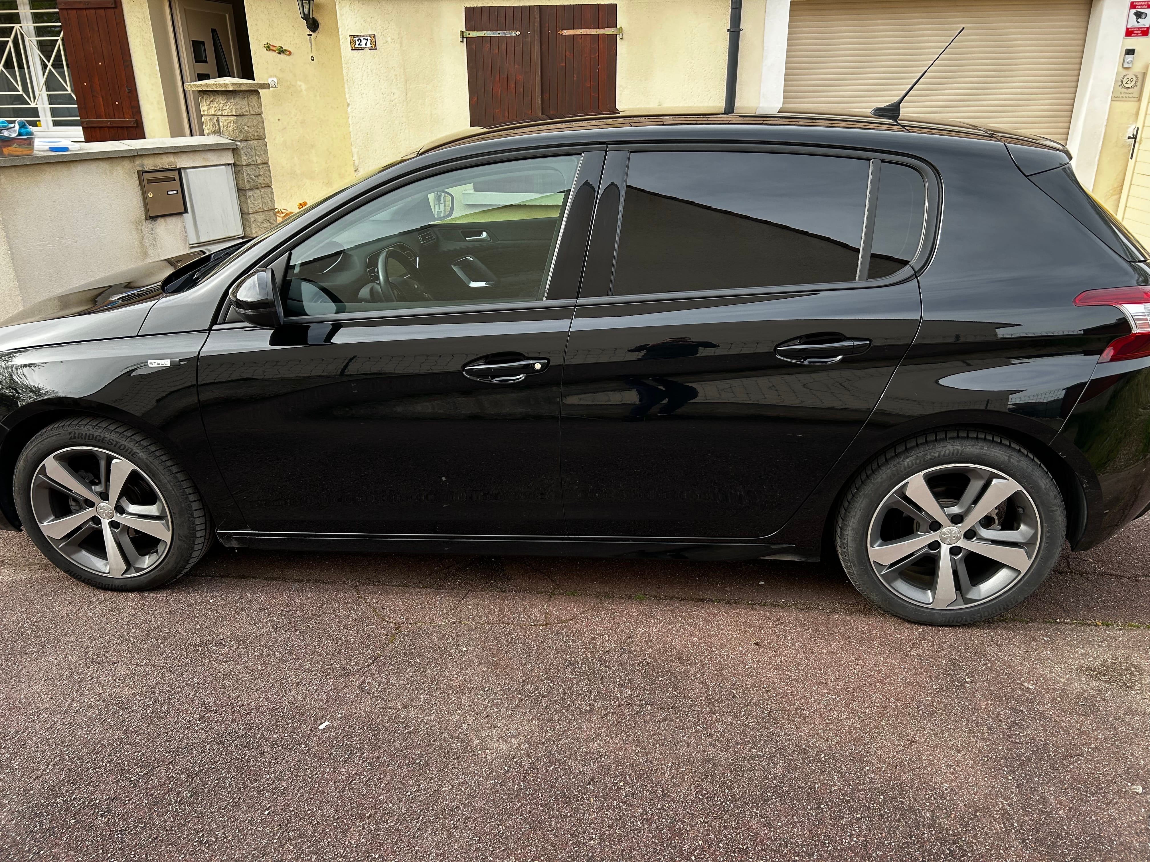 Peugeot 308 avec Climatisation