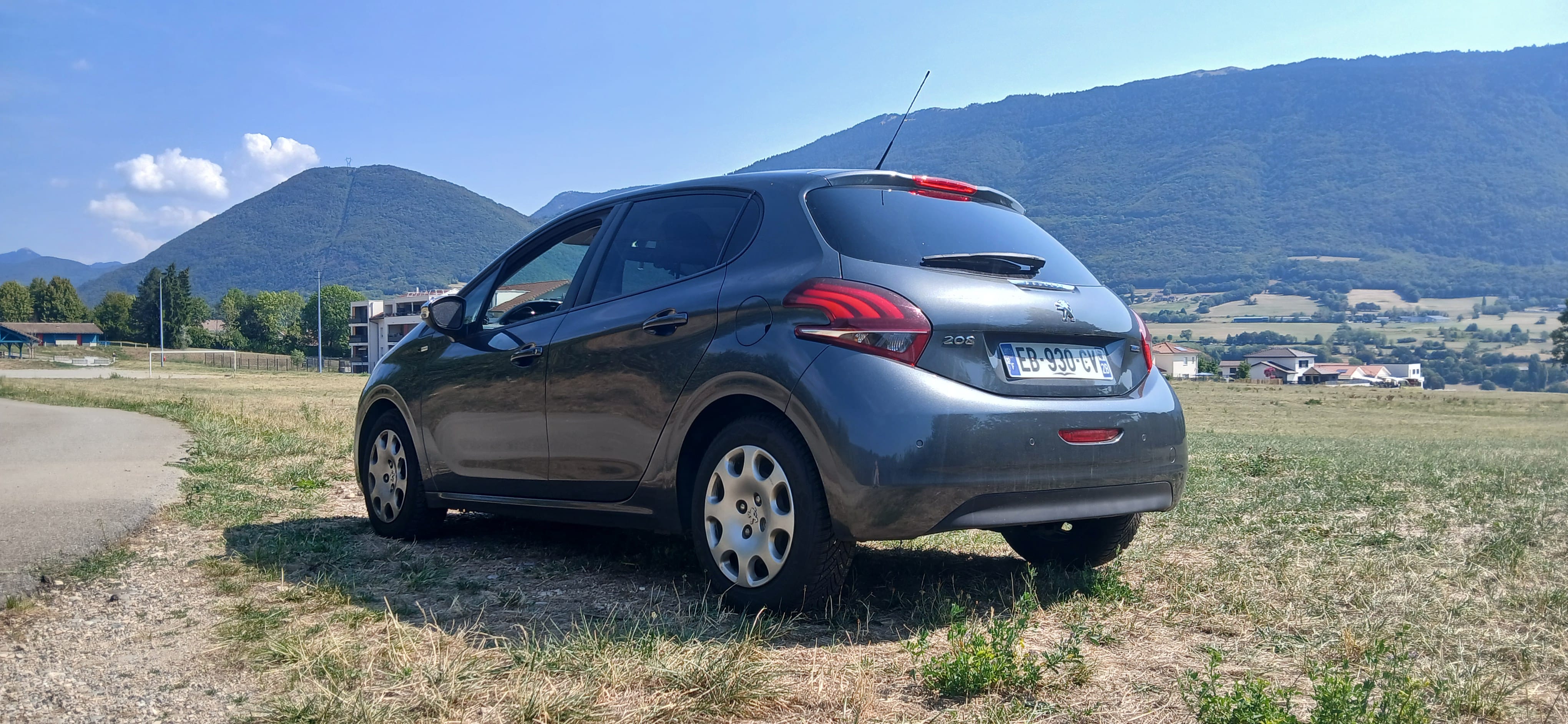 Peugeot 208 Style 1.2 Vti 82 CV avec Caméra de recul