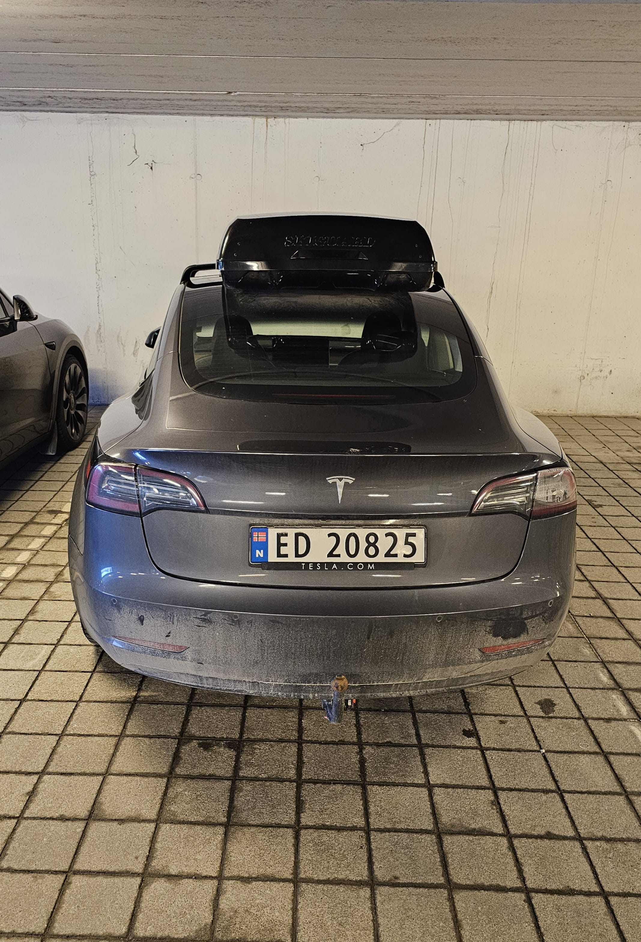 Tesla Model 3 Standard Range Plus med Dashcam
