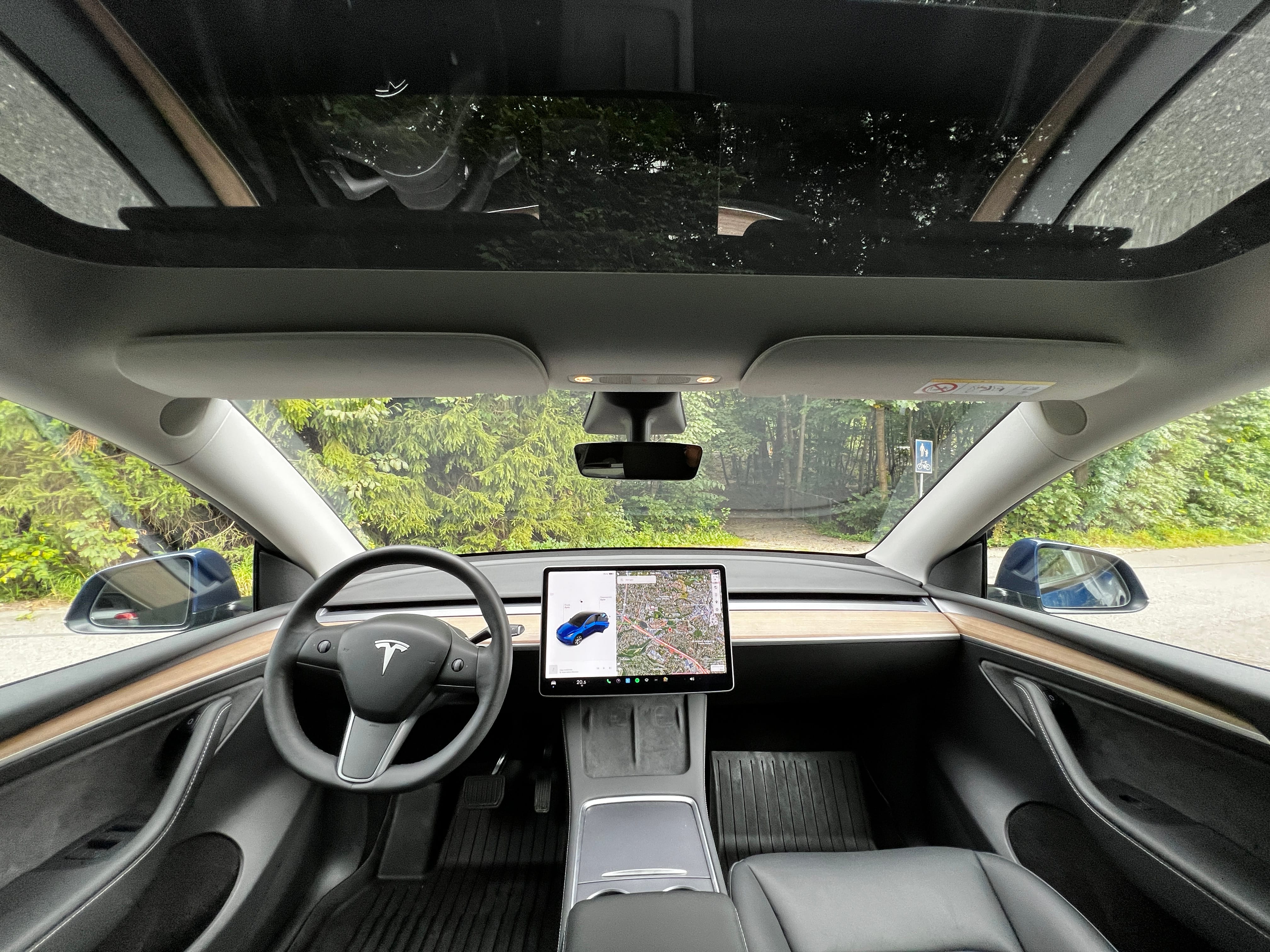 Tesla Model Y med Firehjulstrekk