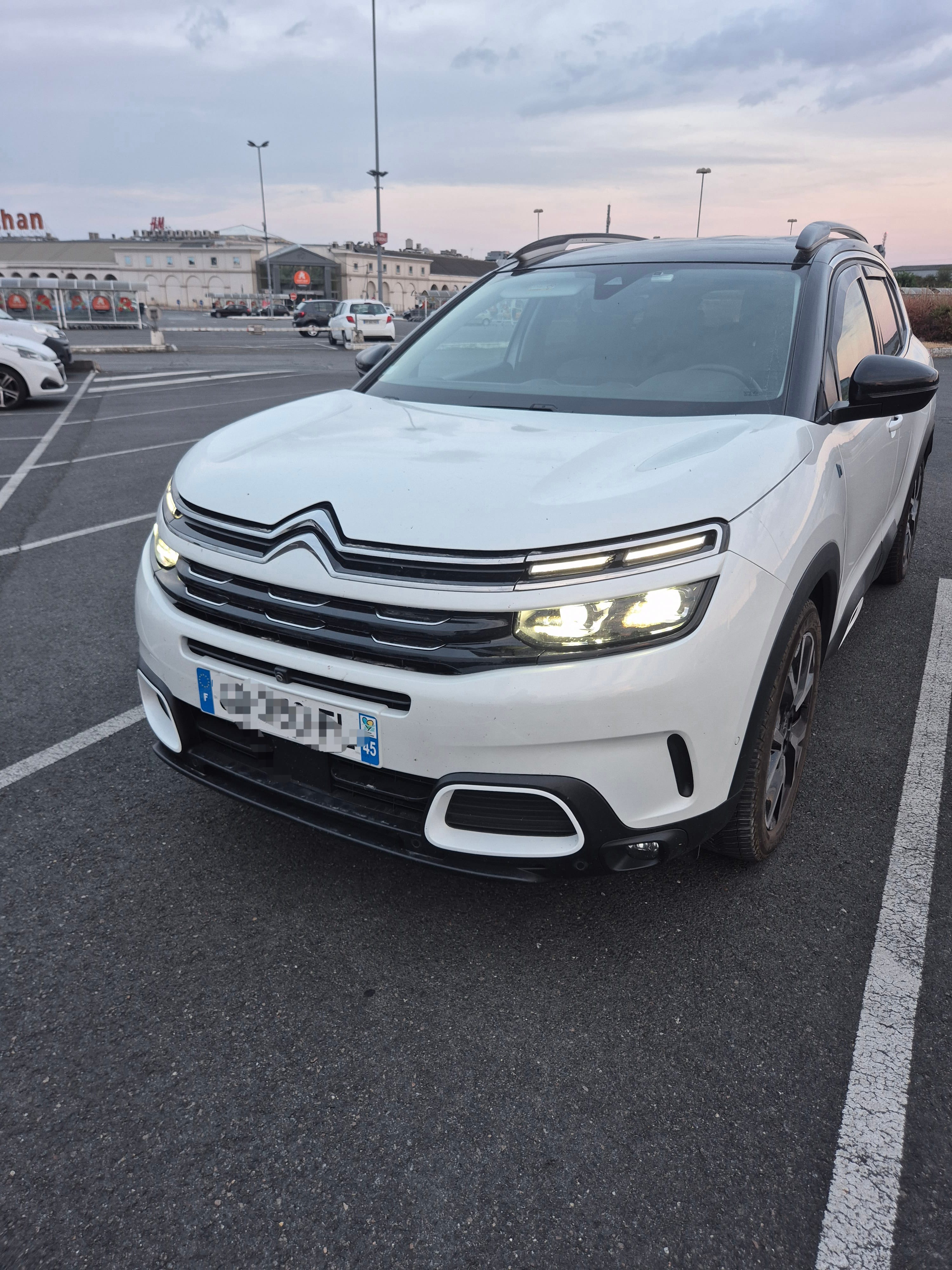 Citroen C5 Aircross, 2021, Essence 95 / Électrique (hybride), automatique