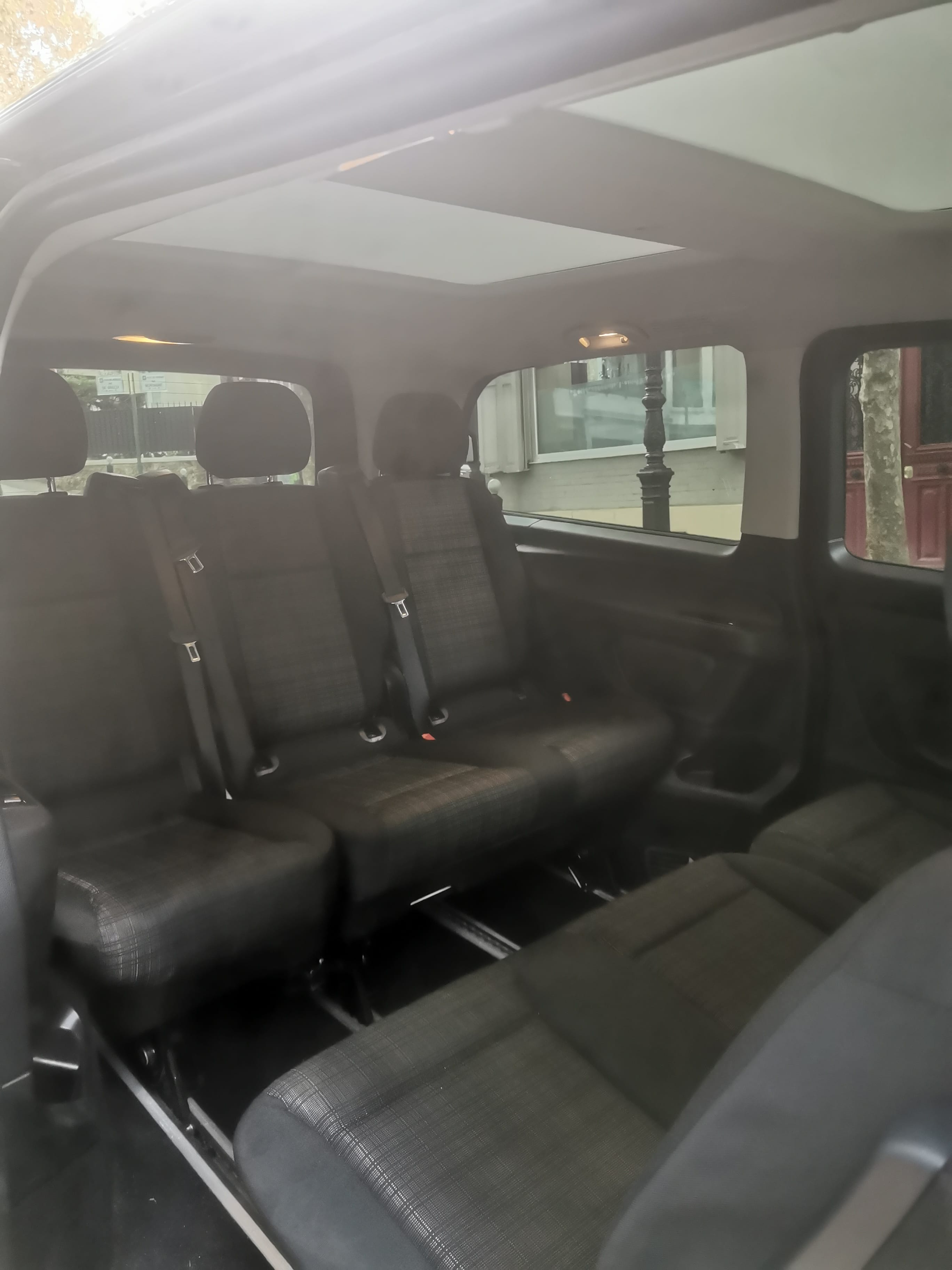 Mercedes-Benz Vito Tourer avec Entrée audio / iPod