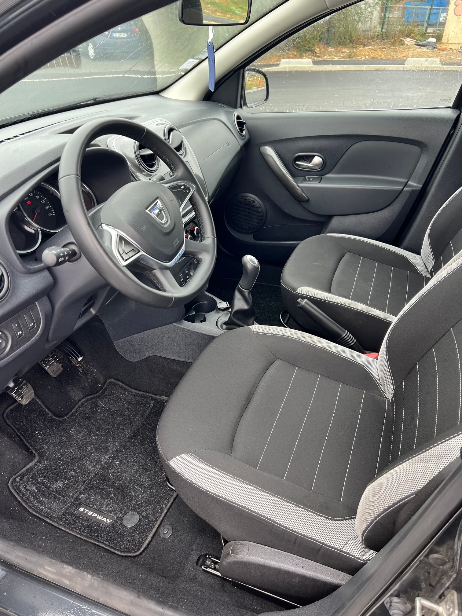Dacia Sandero Stepway avec GPS
