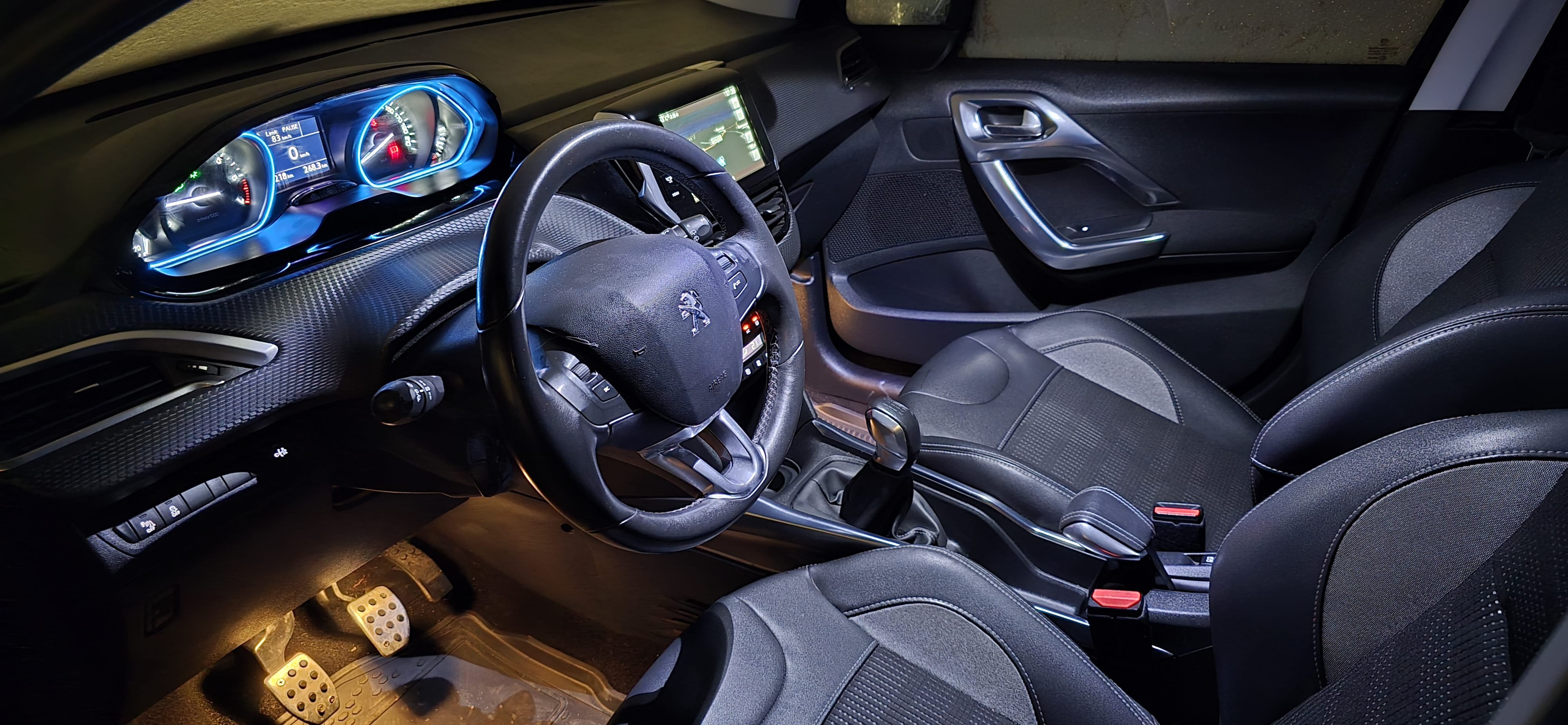 Peugeot 2008 med GPS