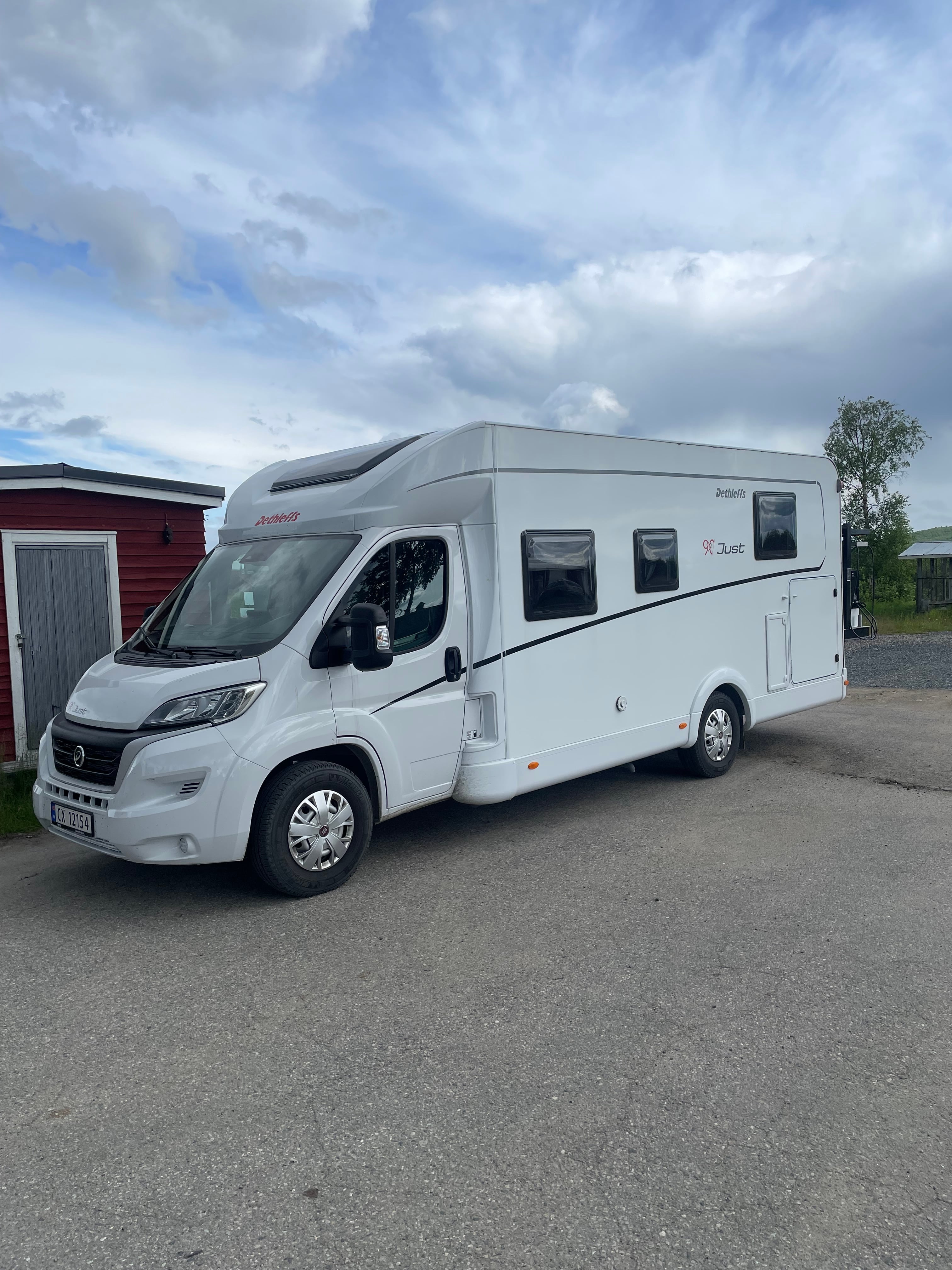 Dethleffs Just T 7052 DBM med GPS