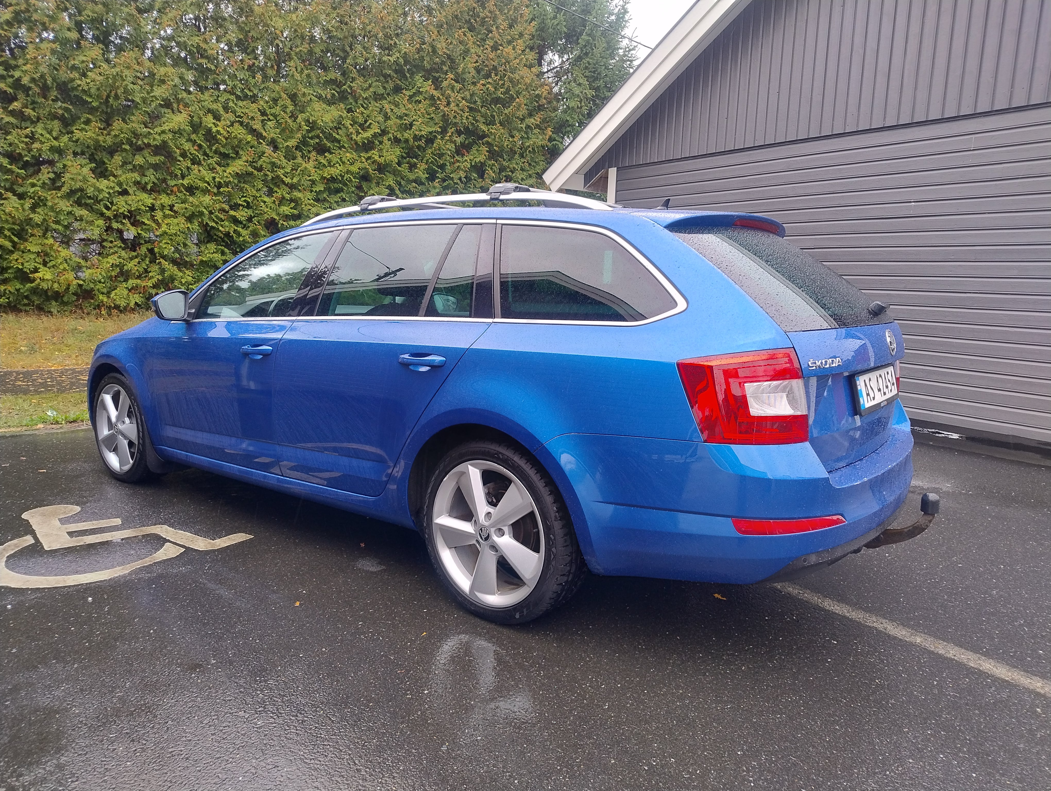 Skoda Octavia Combi 1,4 Tsi 140 hk bensinmotor. med GPS