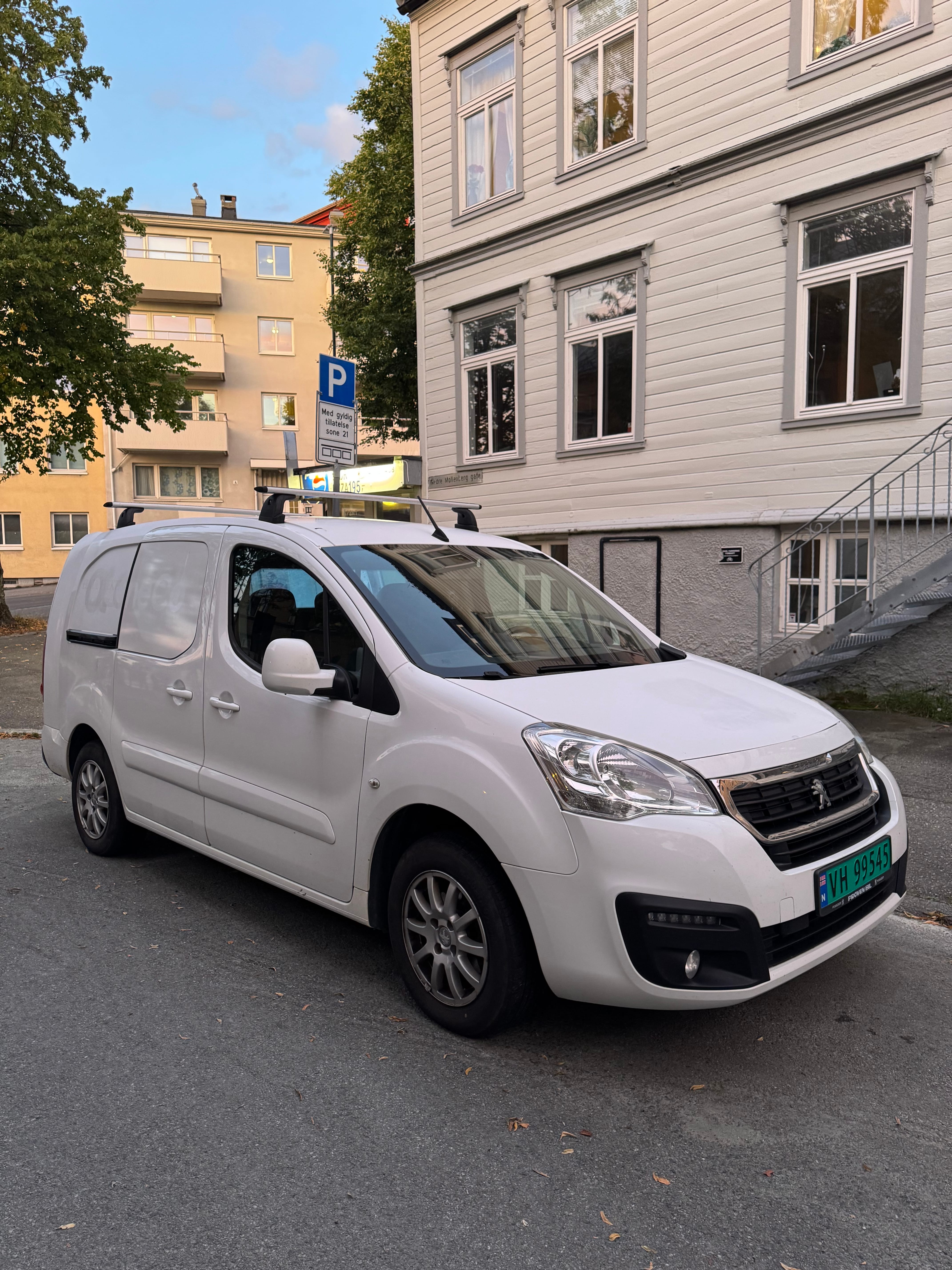 Peugeot Partner med Cruisekontroll