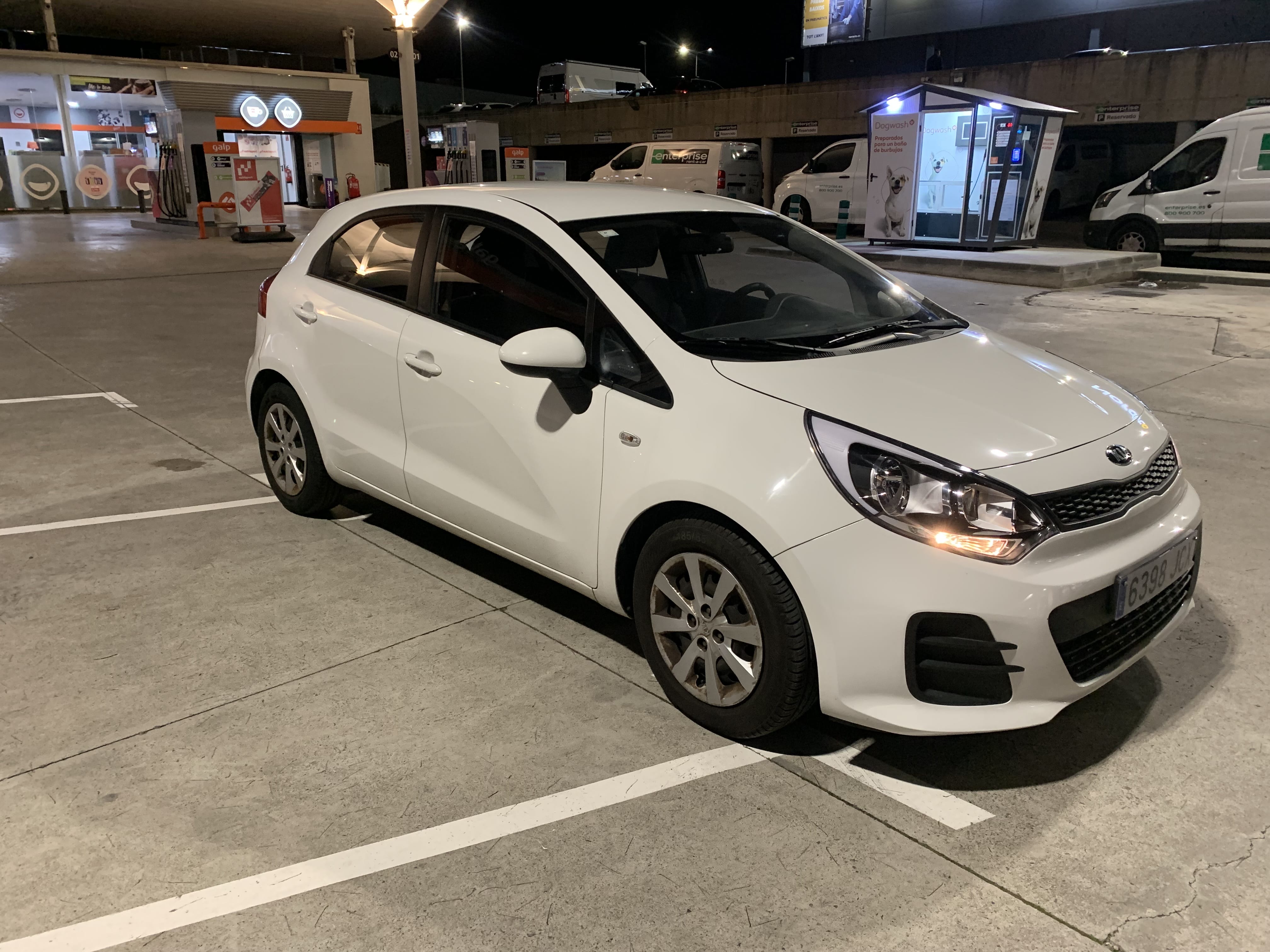Kia Rio con Control de velocidad