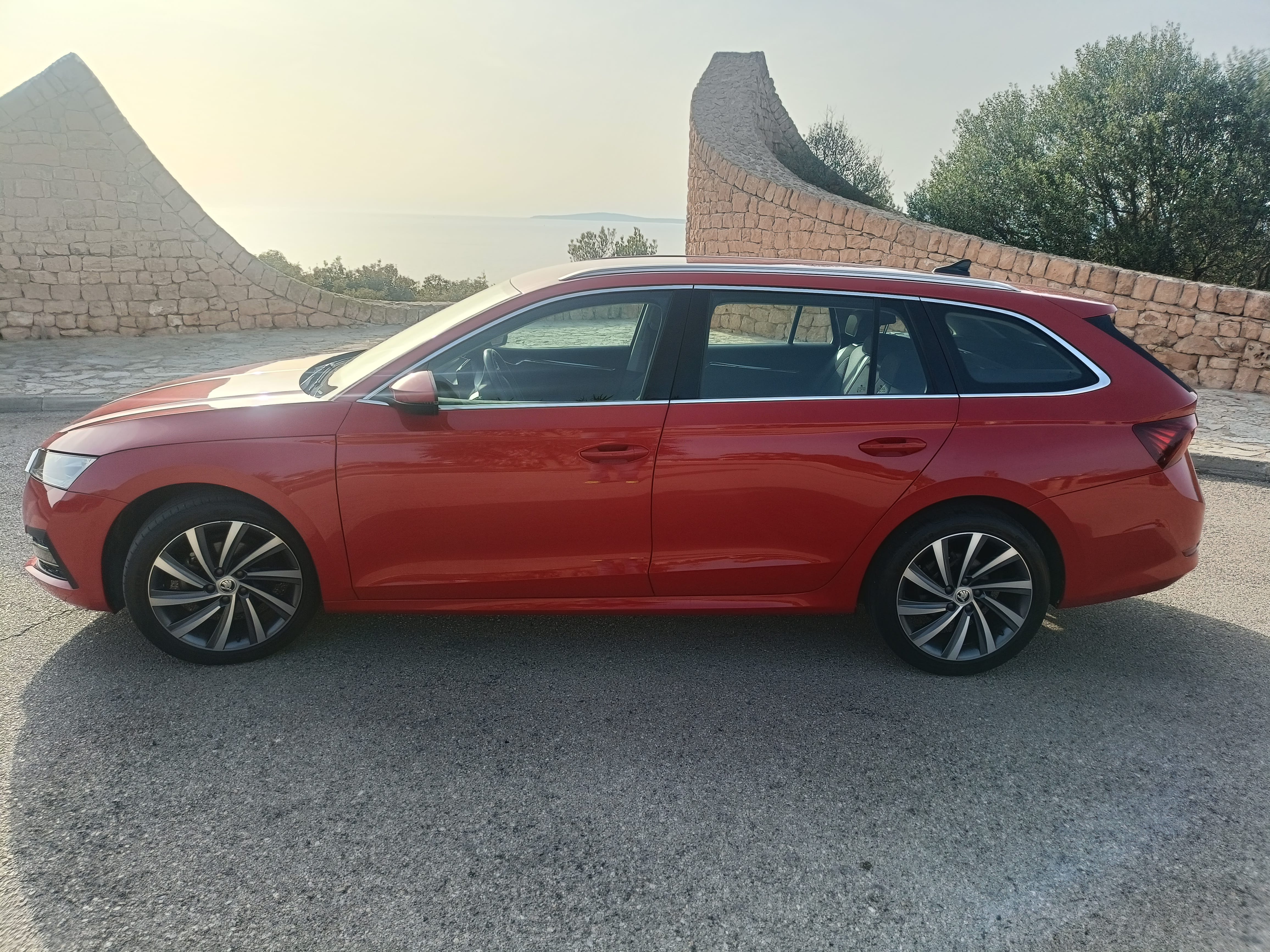 Skoda Octavia Combi 1.5 tsi con Aire acondicionado