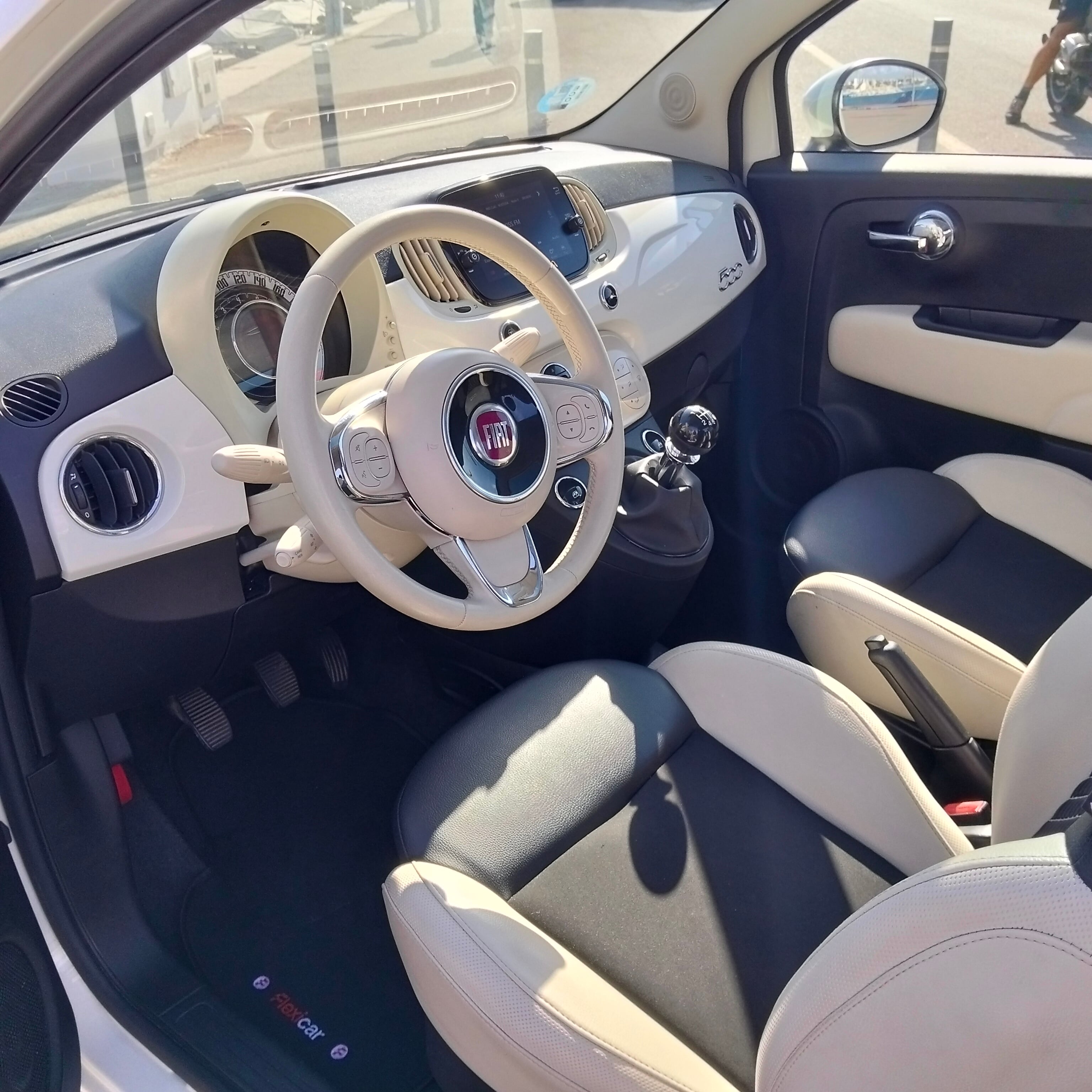 Fiat 500 Híbrido with Bluetooth audio