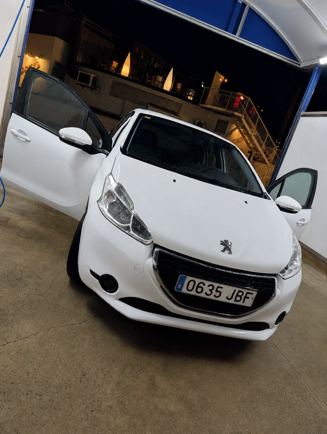 Peugeot 208, 2014, Gasolina 95, Automático