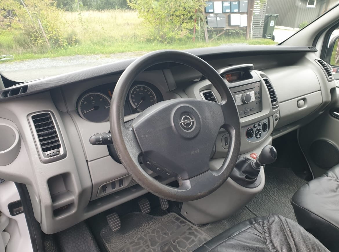 Opel Vivaro med Skistativ